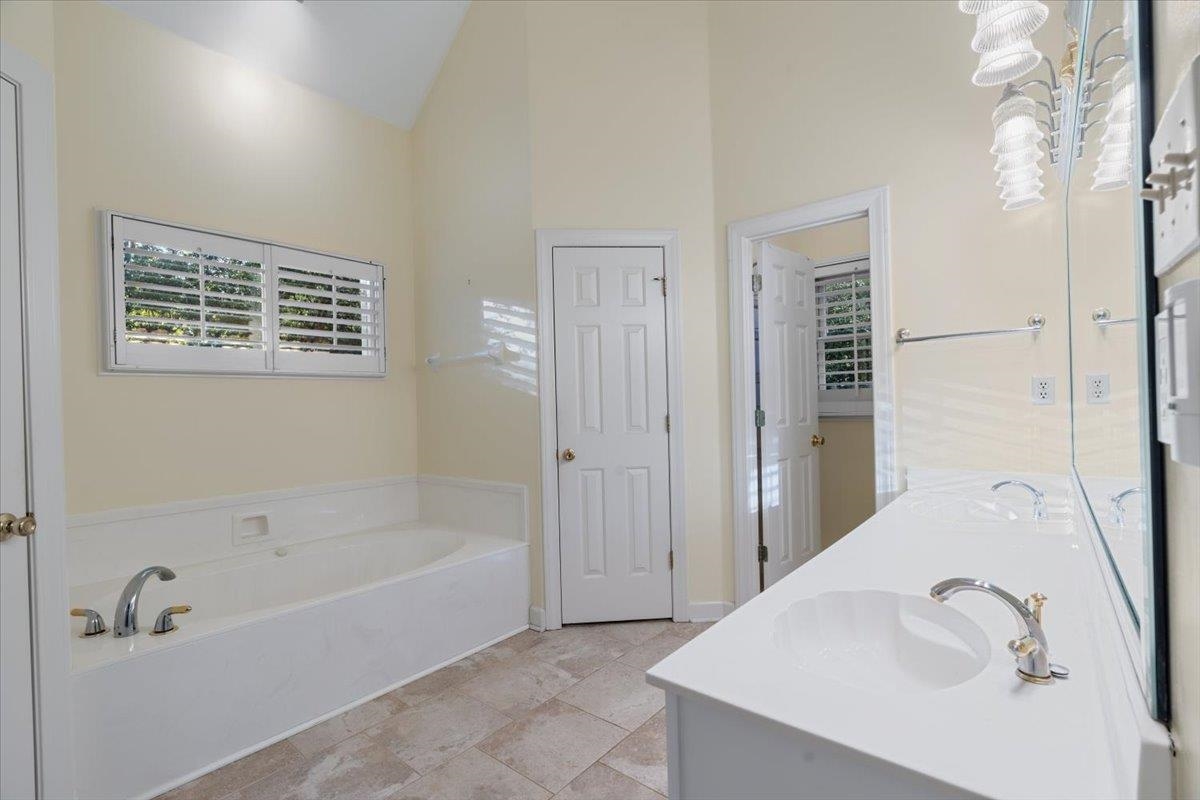 4197 Blackheath Dr Property Photo 28