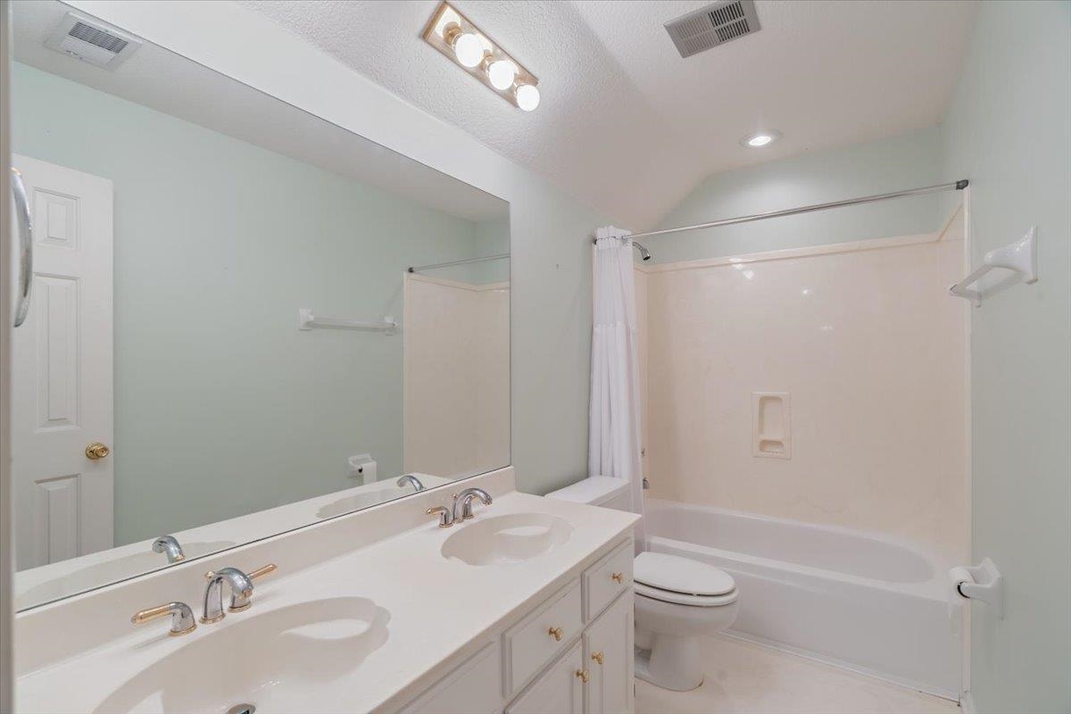 4197 Blackheath Dr Property Photo 33