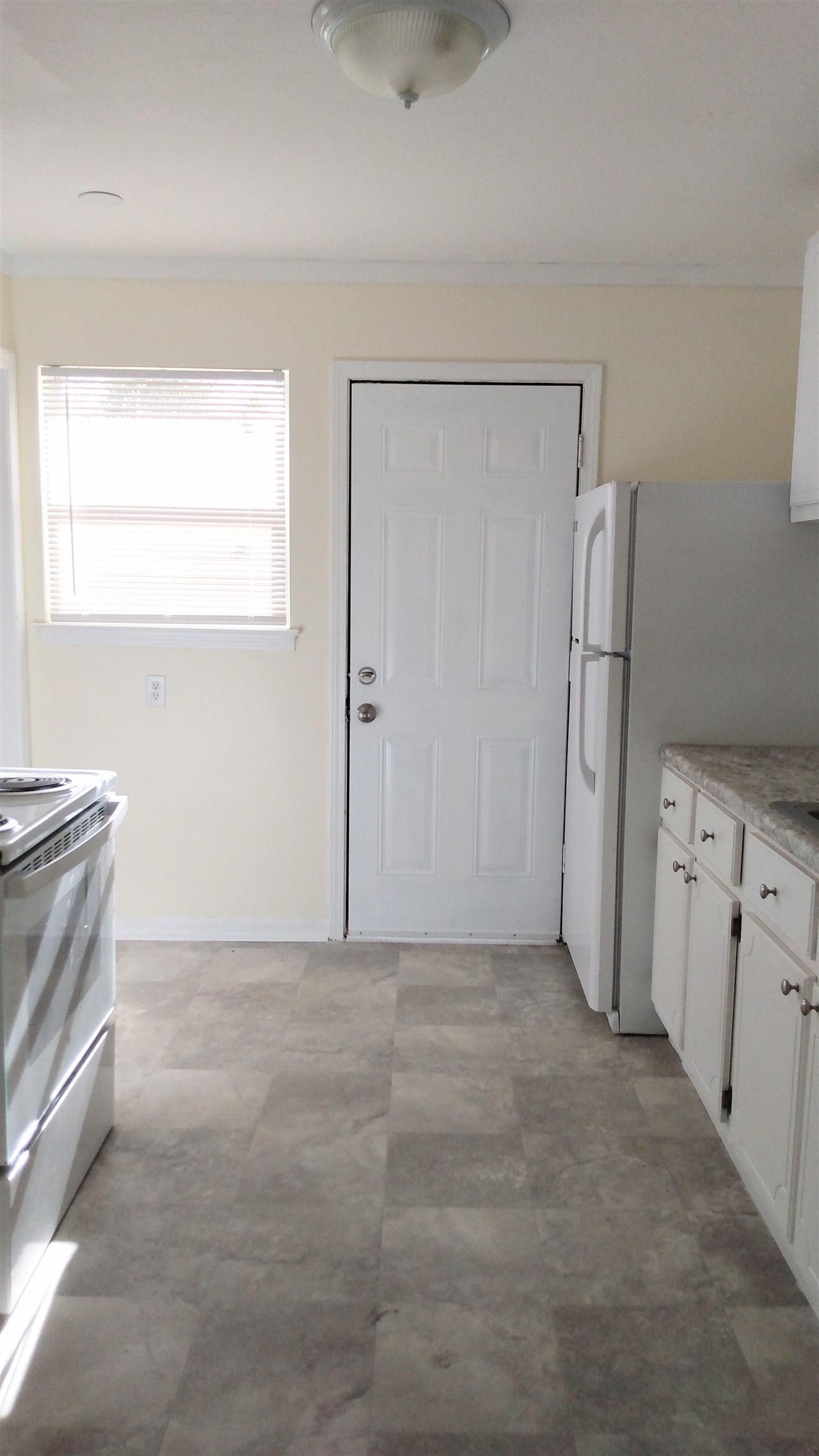 2789 Alpena Dr Property Photo 4