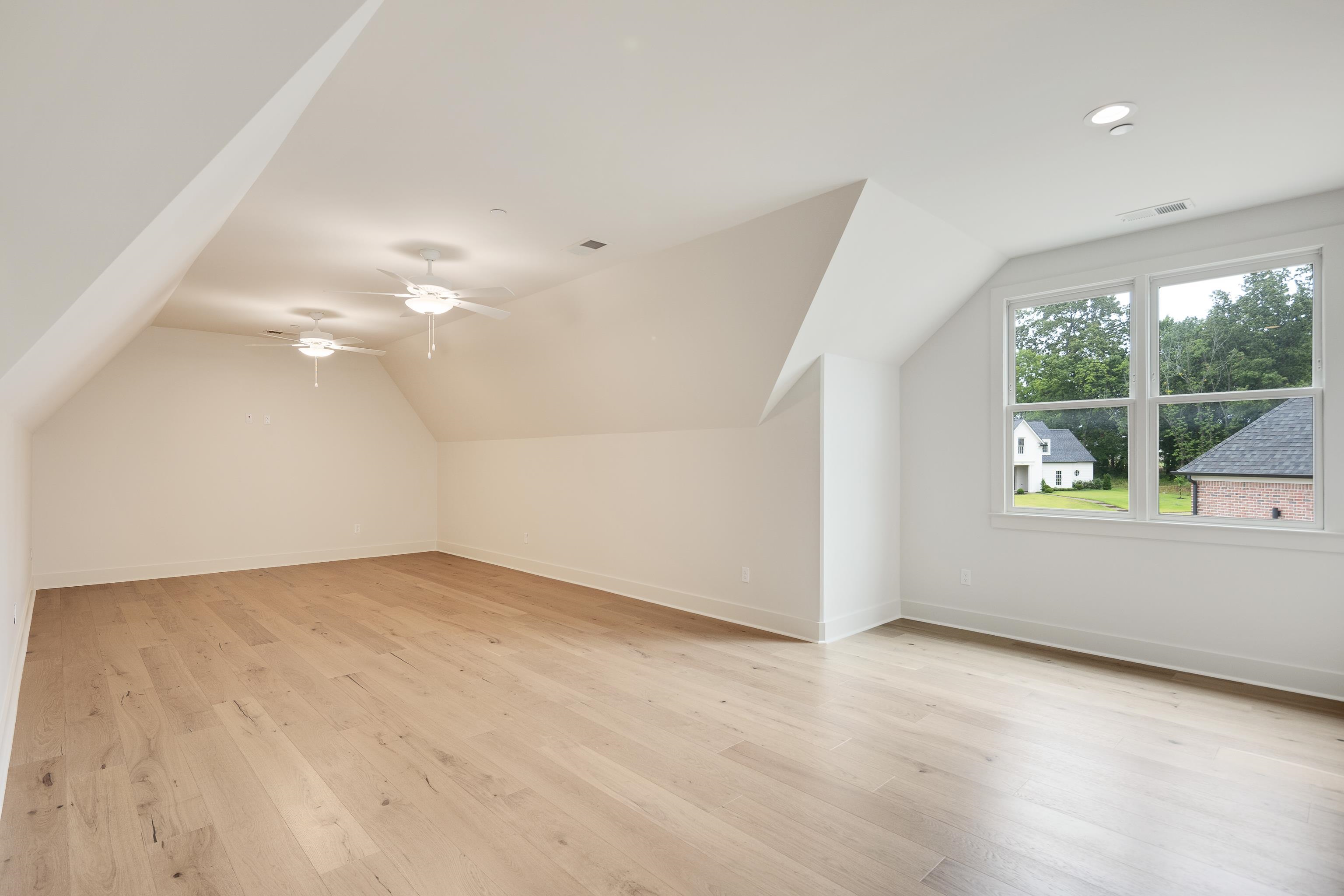 9121 Cheatham Ln N Property Photo 30