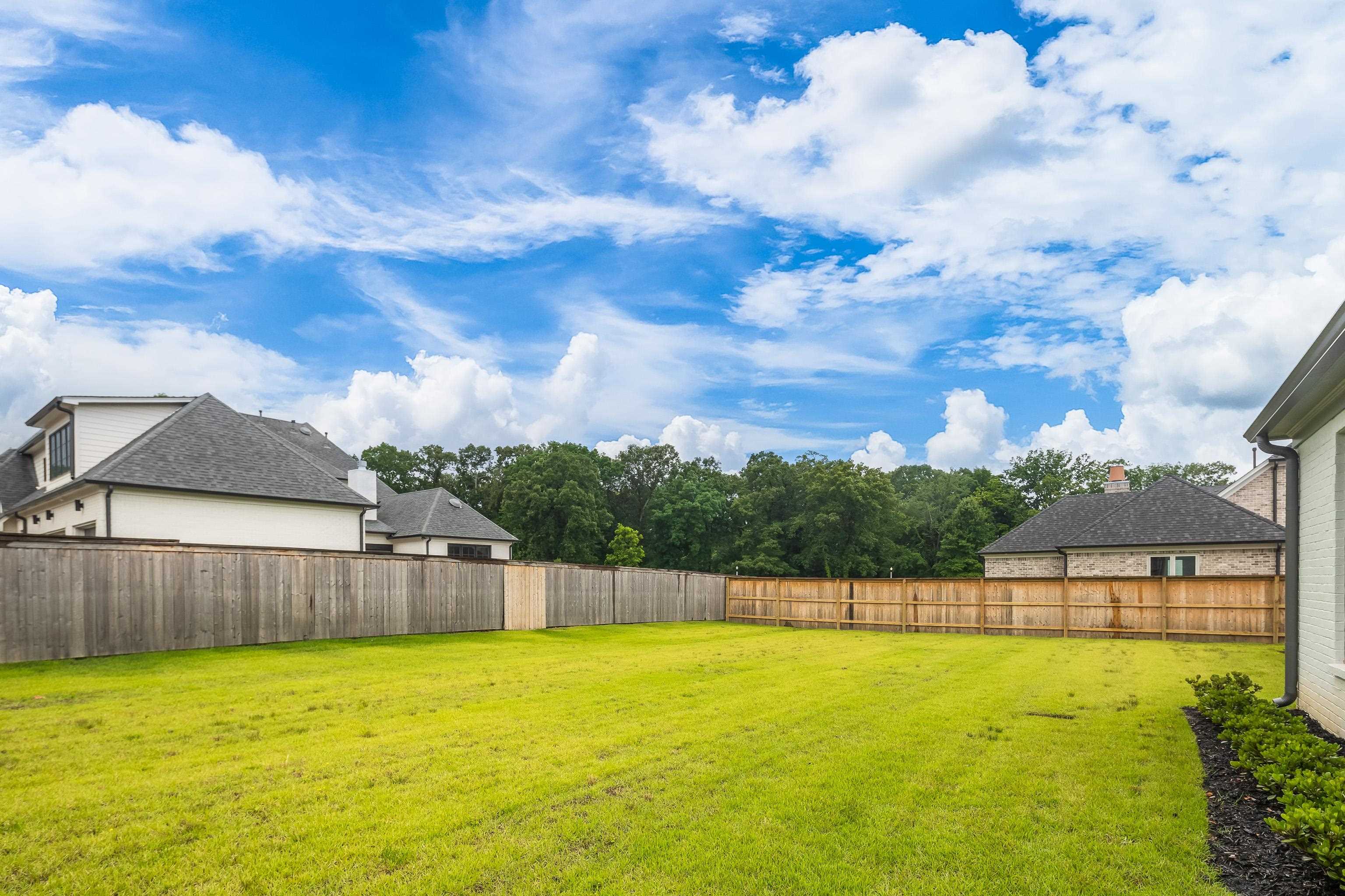 9121 Cheatham Ln N Property Photo 40