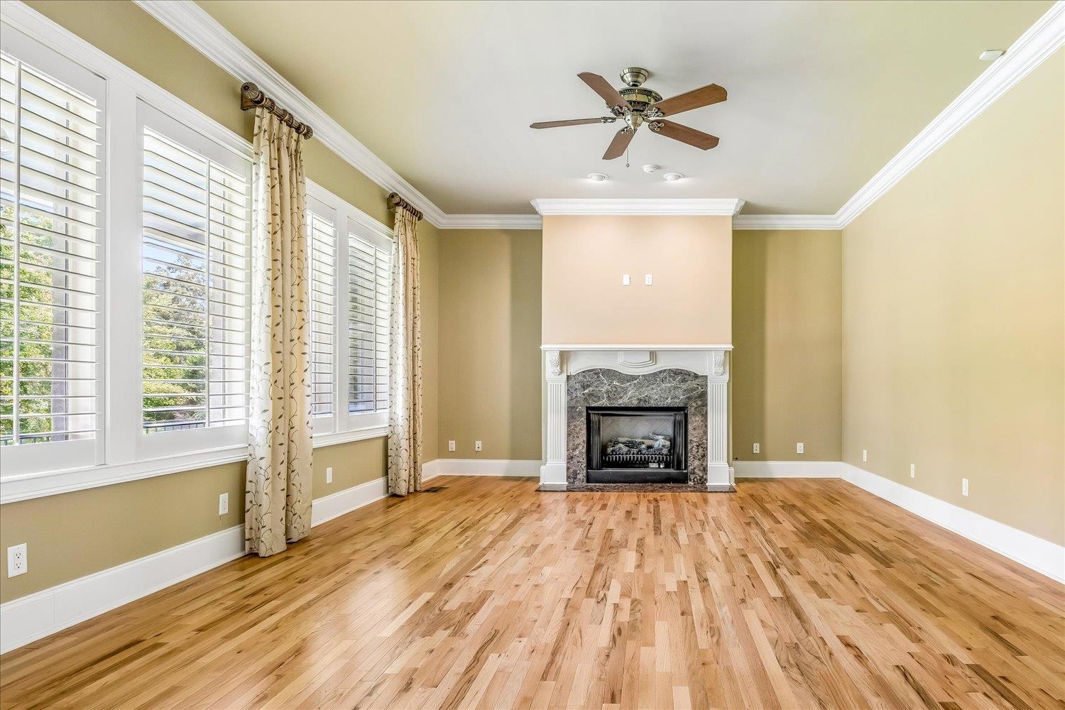 3930 Johnson Dr Property Photo 6