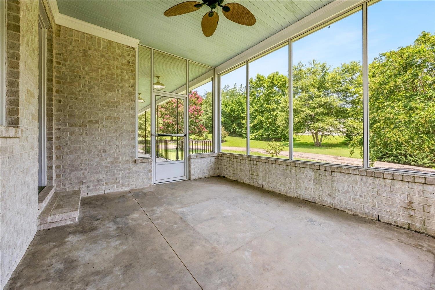 3930 Johnson Dr Property Photo 20