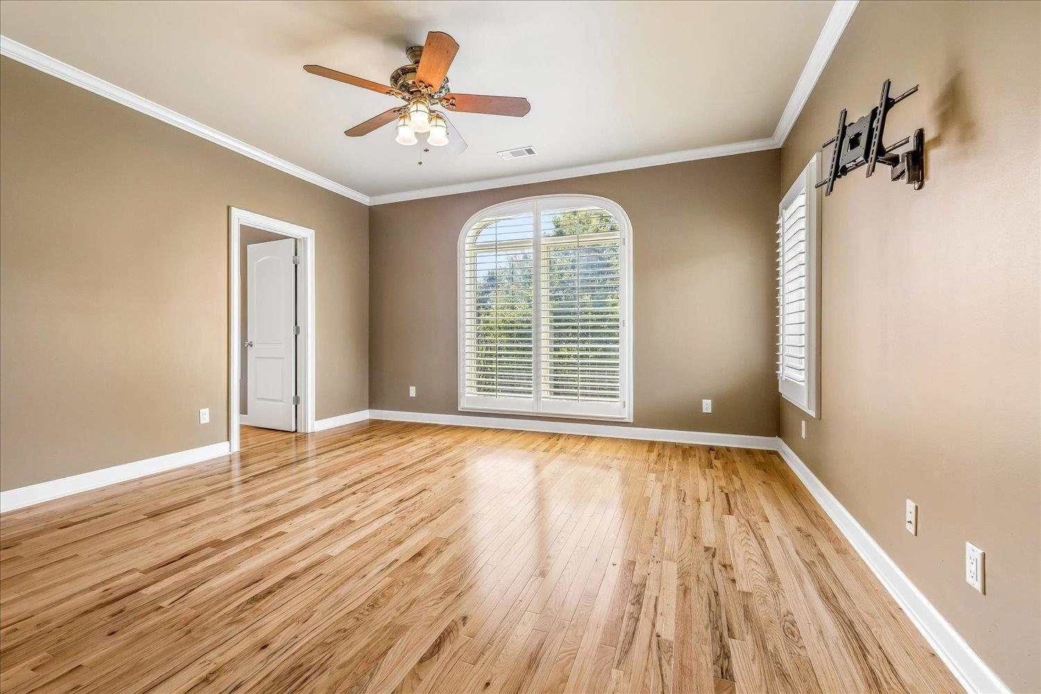 3930 Johnson Dr Property Photo 26