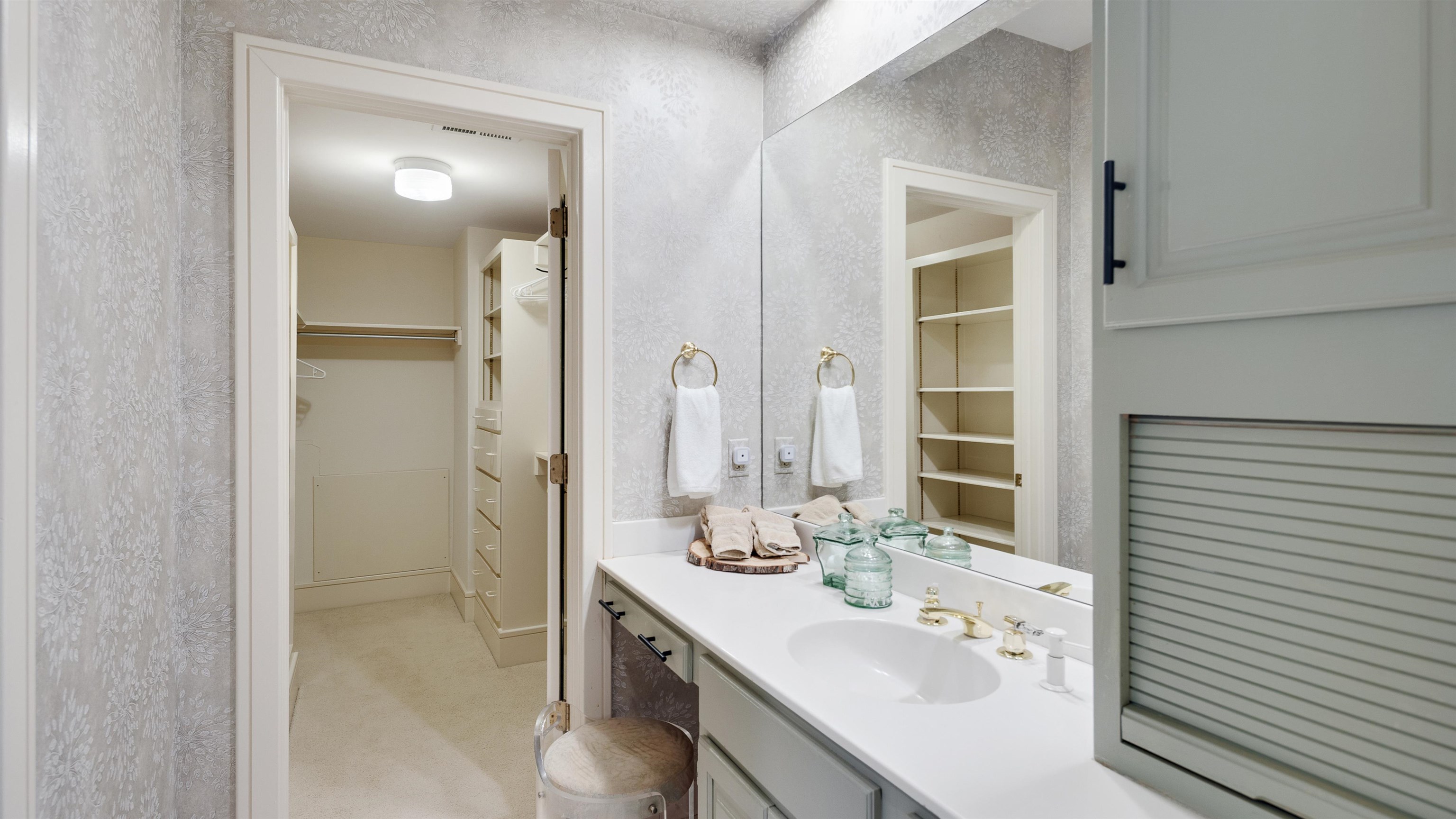 2350 Carters Grove Ln Property Photo 32