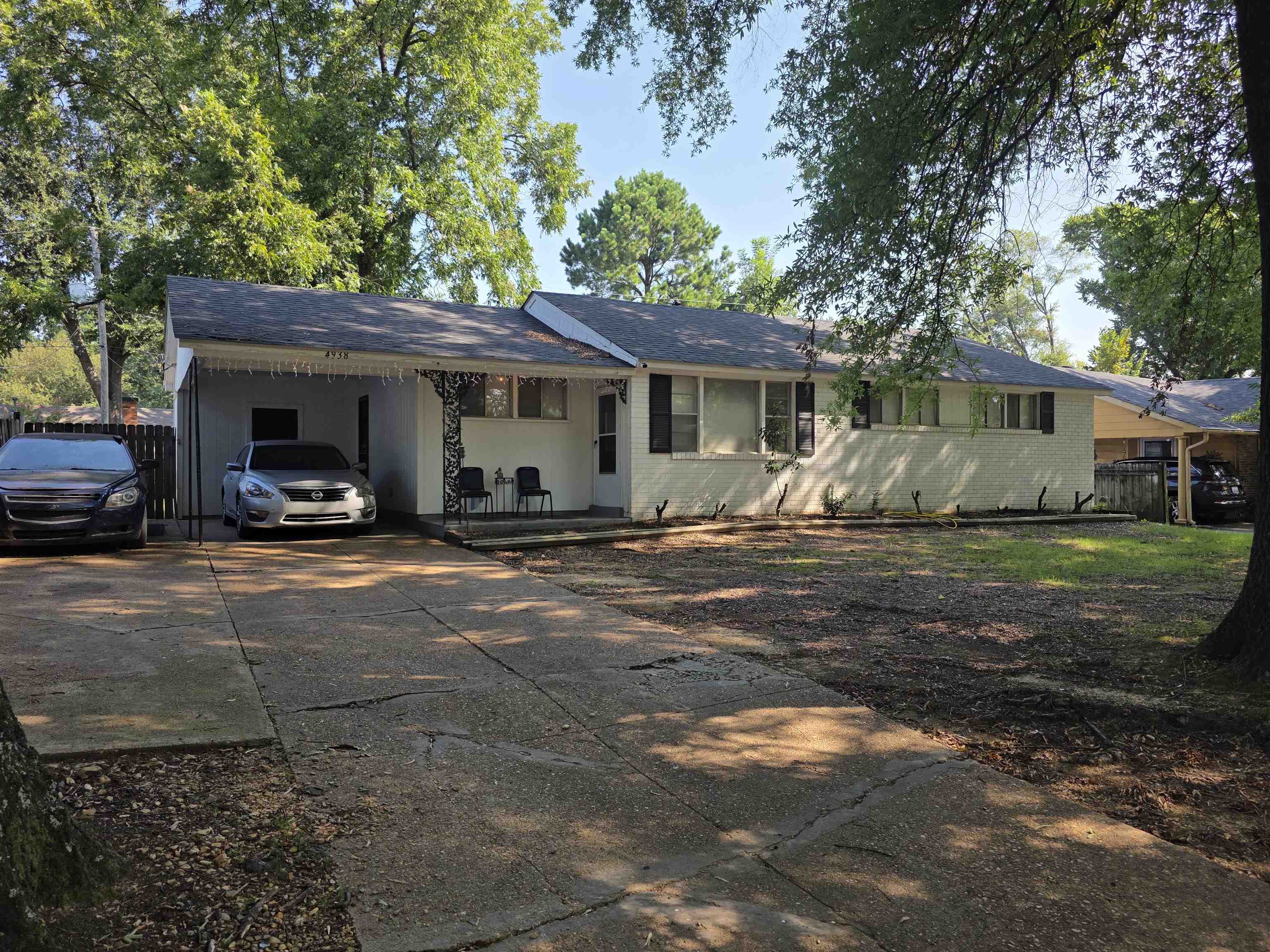 4938 CROMWELL AVE Property Photo 1