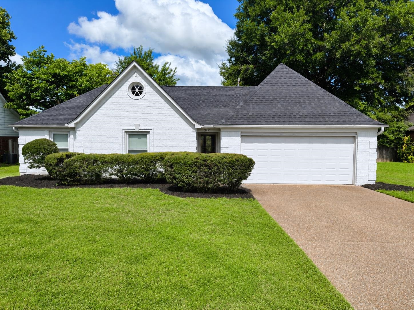 927 CULLY RD Property Photo 1