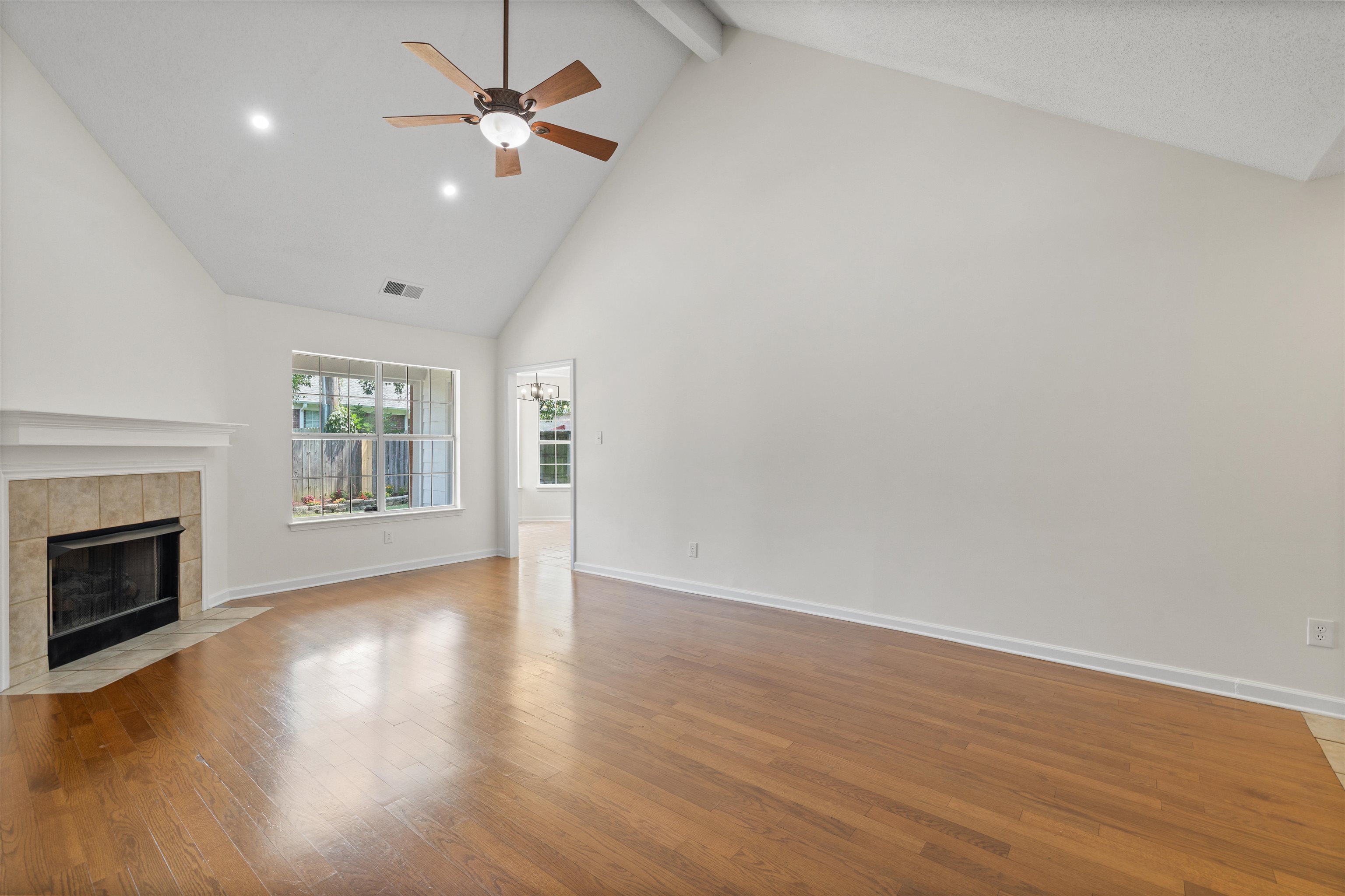 8124 Country Village Dr Property Photo 20