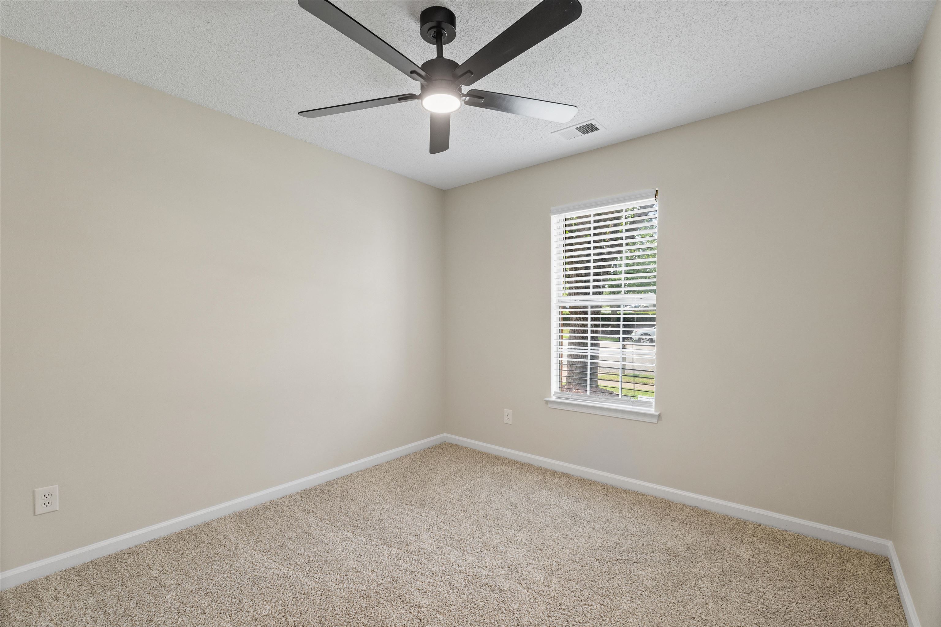 8124 Country Village Dr Property Photo 30