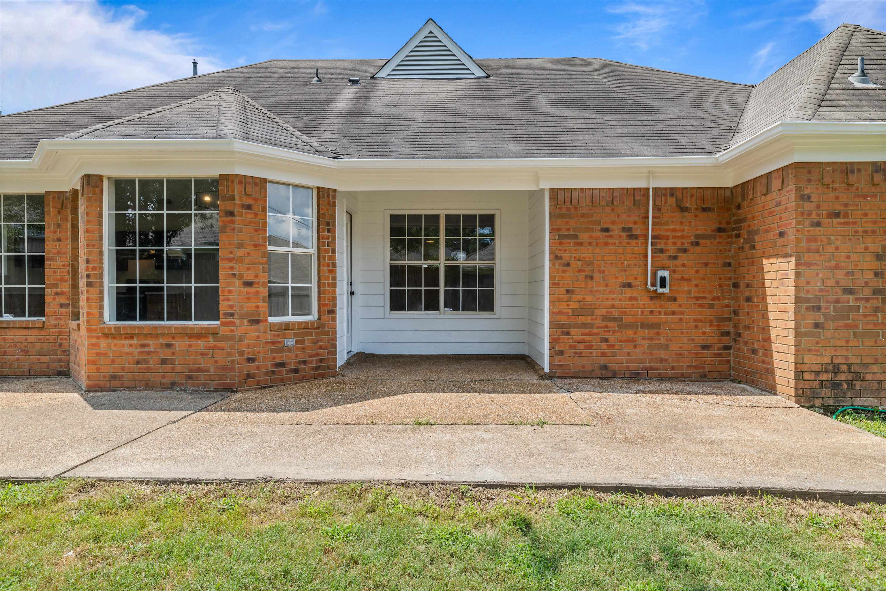 8124 Country Village Dr Property Photo 35