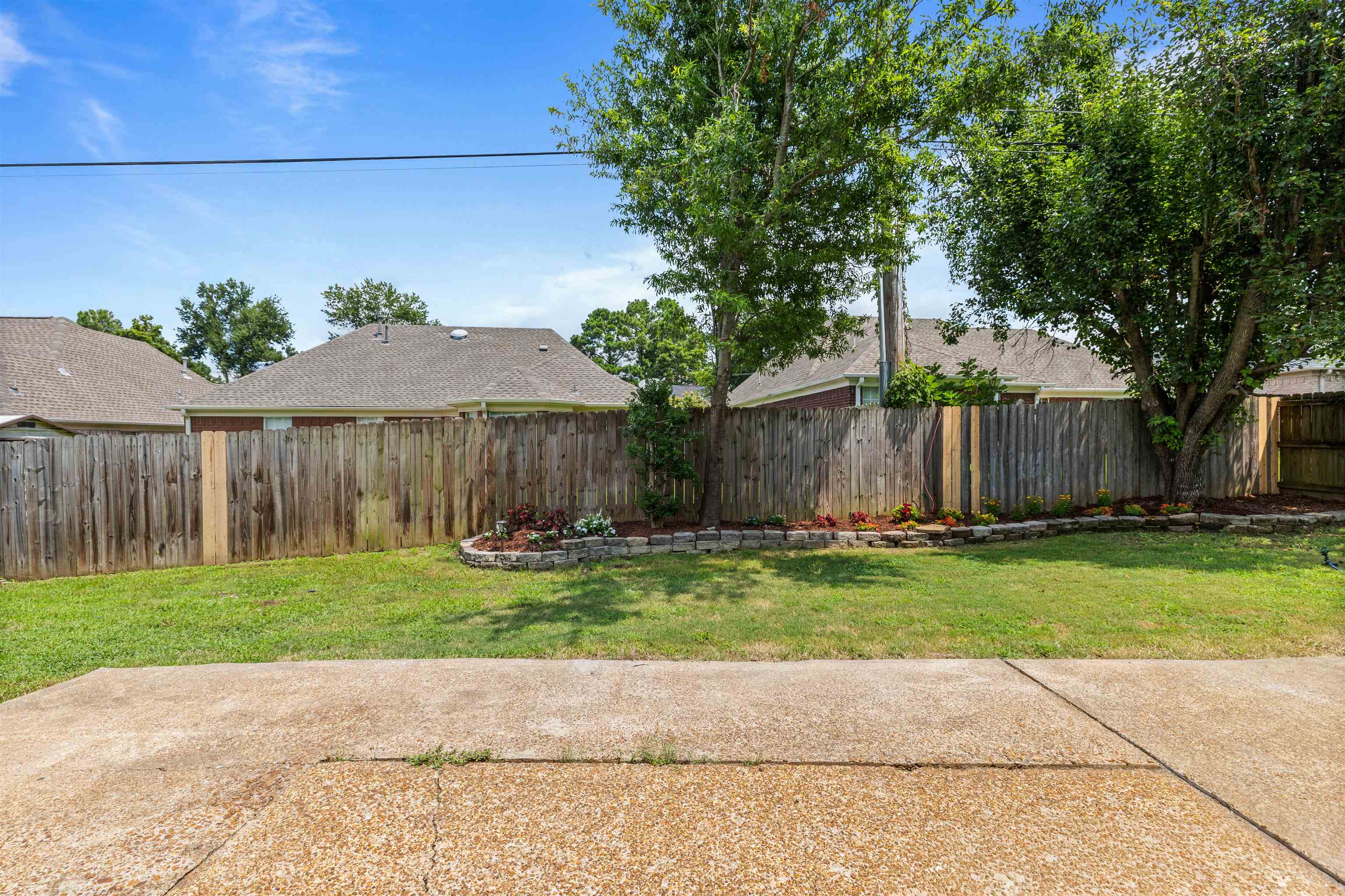 8124 Country Village Dr Property Photo 37