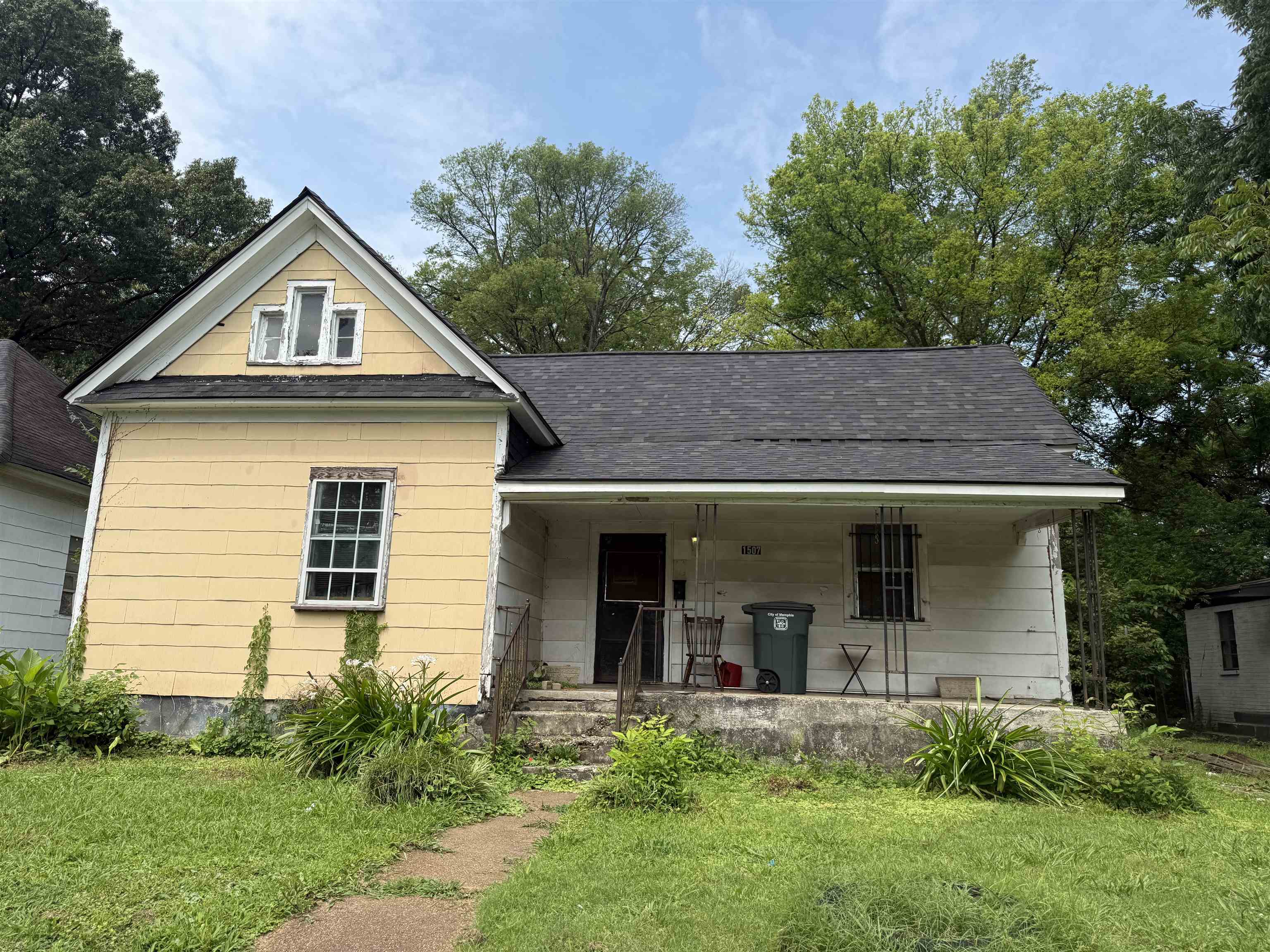 1507 Victor St Property Photo 1