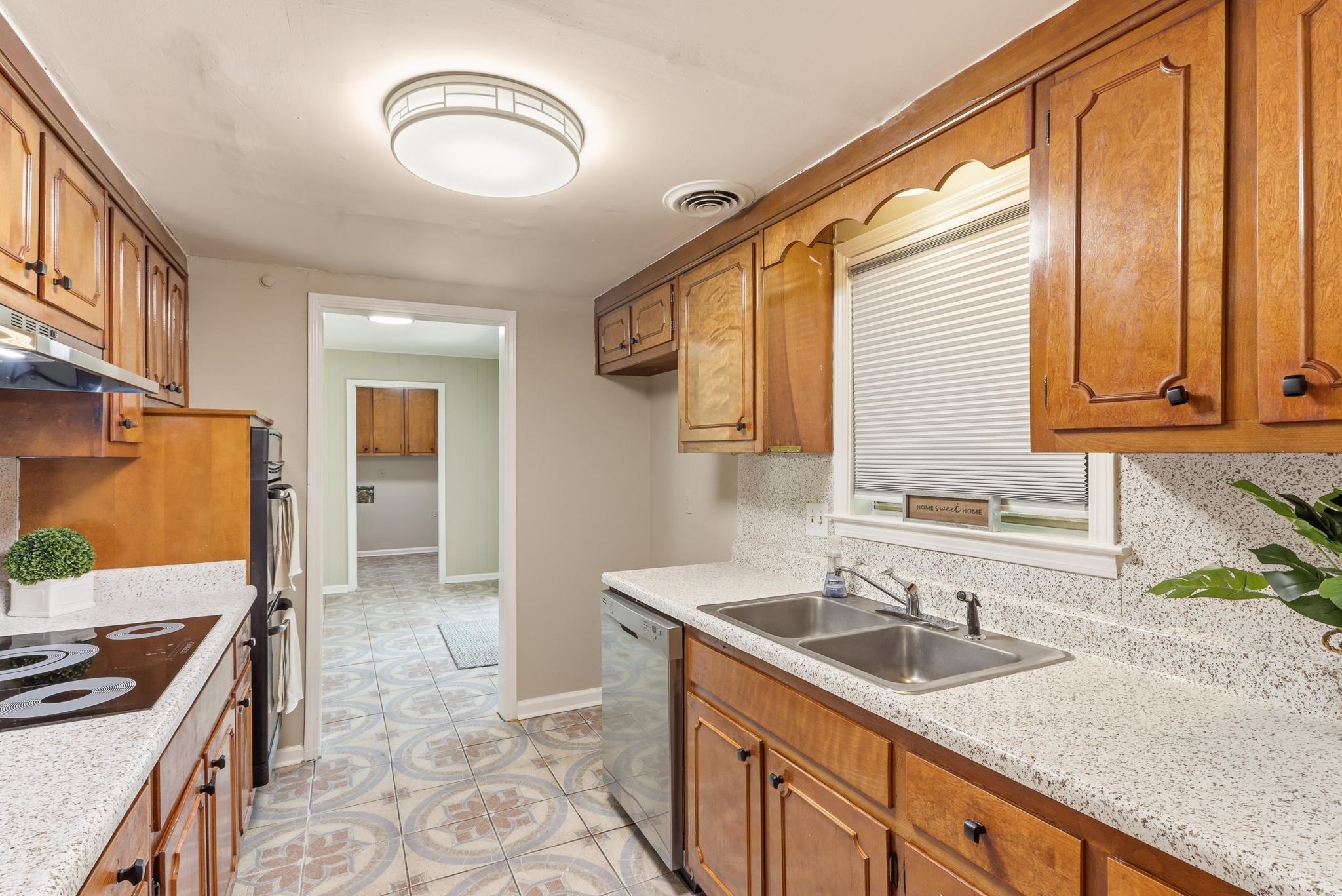 3252 Brakebill Cv Property Photo 6