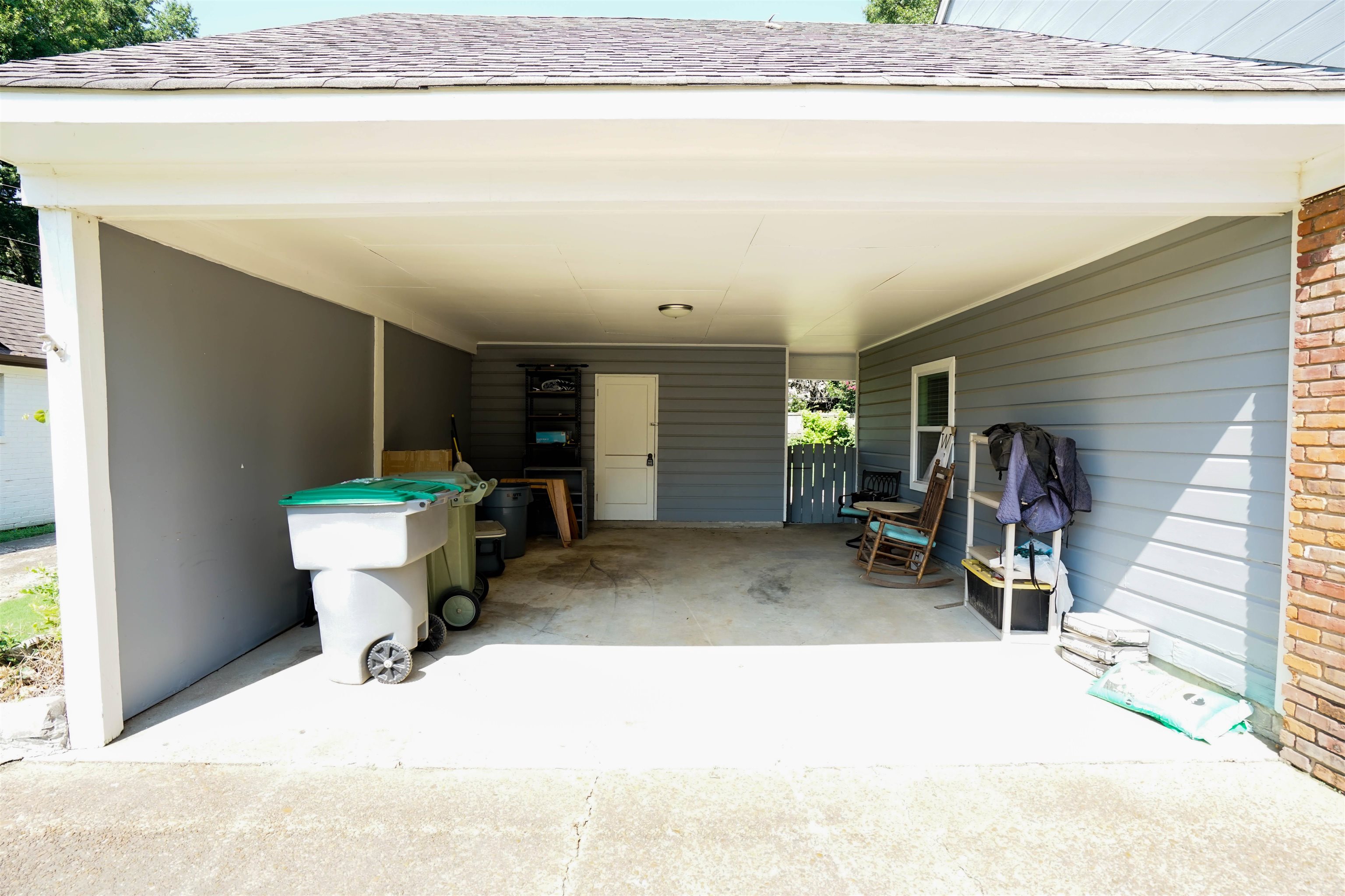 1185 Wheaton St Property Photo 17