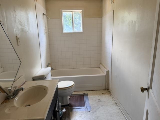 2495 Deadrick Ave Property Photo 4