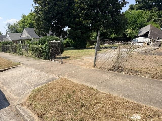 2495 Deadrick Ave Property Photo 18