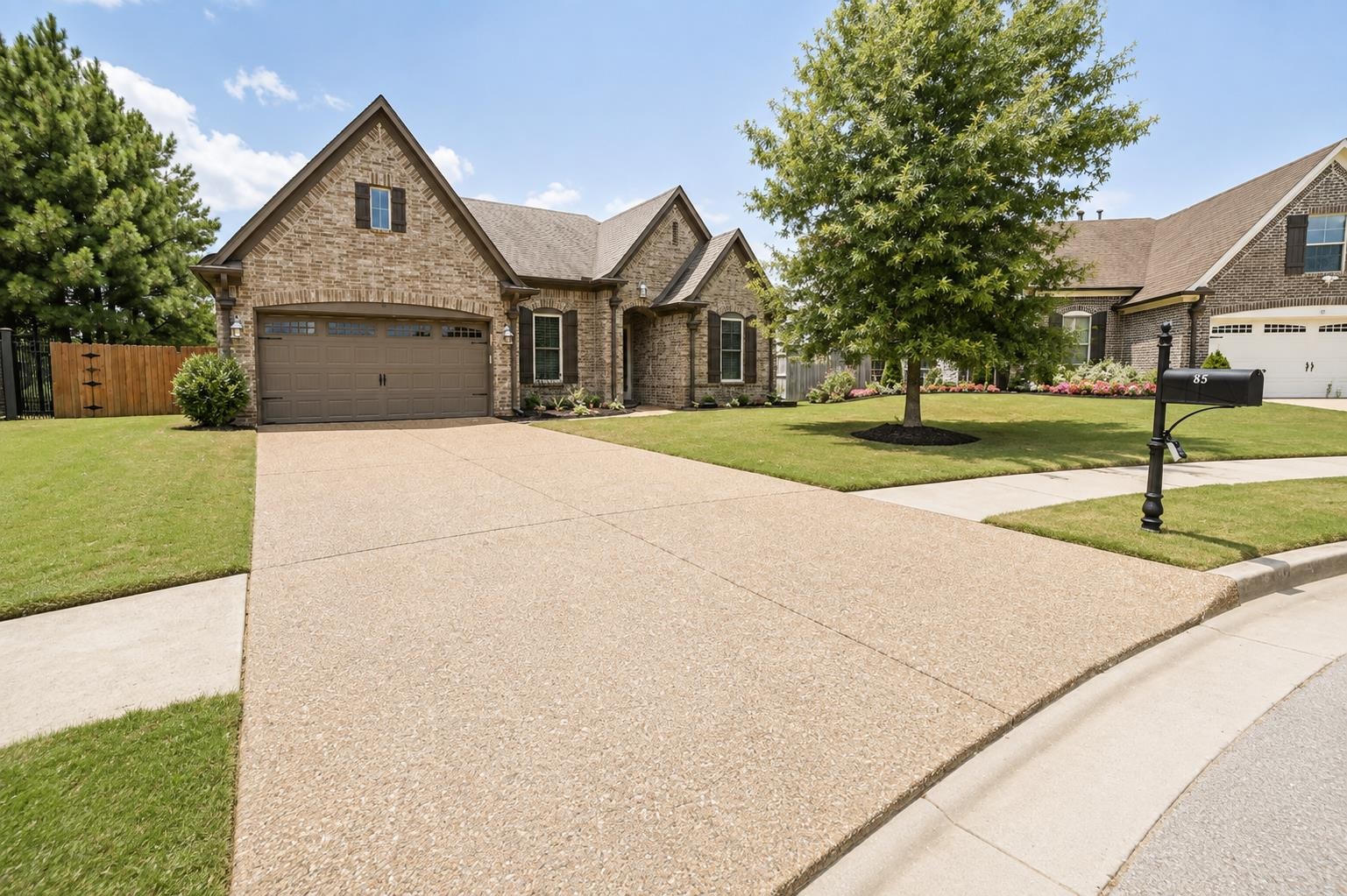 85 Arabella Cir Property Photo 1