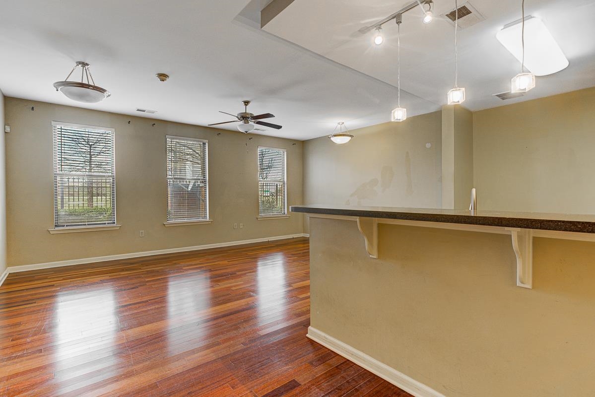 731 Litty Ct #105 Property Photo 6