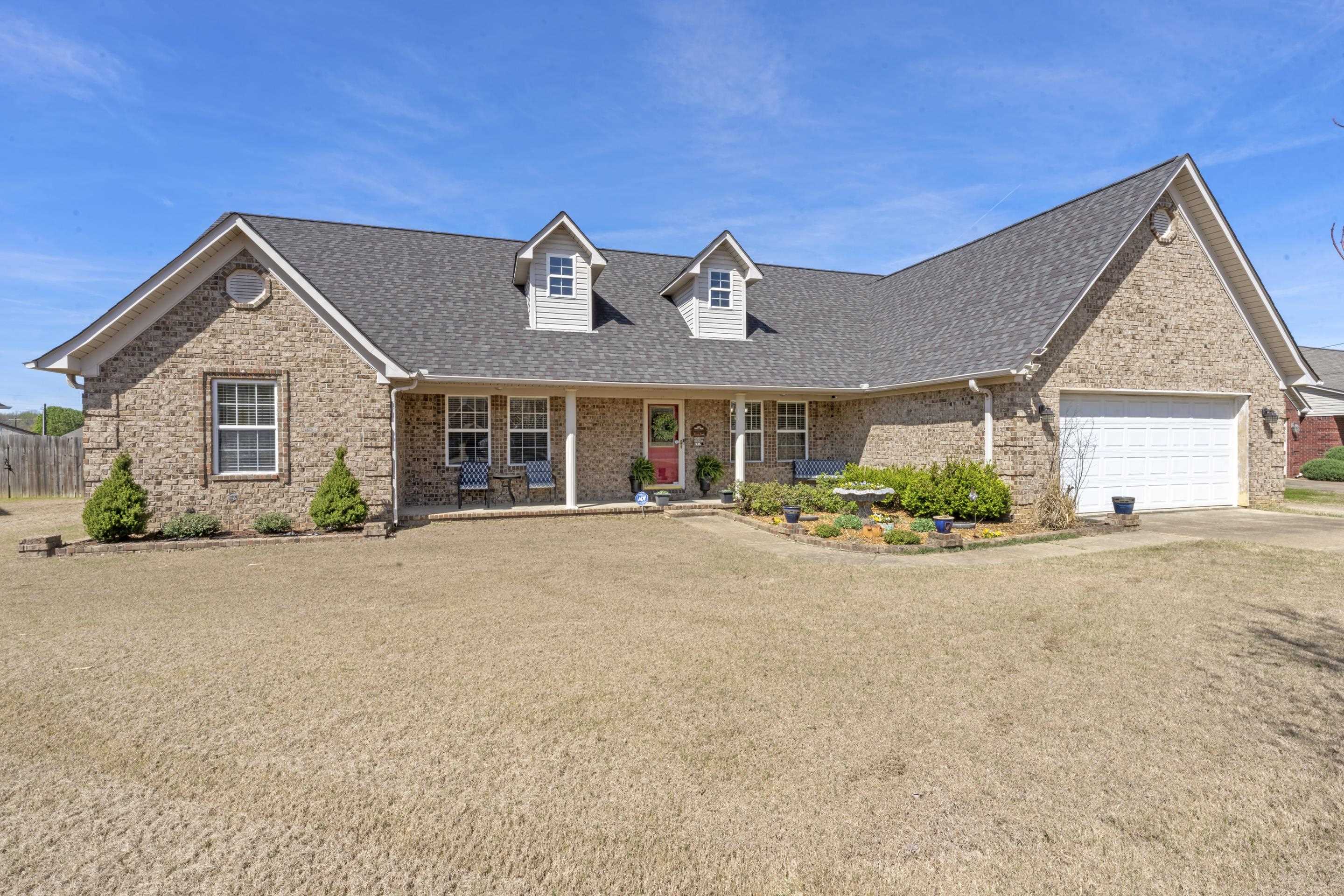 77 Lauren Cv Property Photo 2