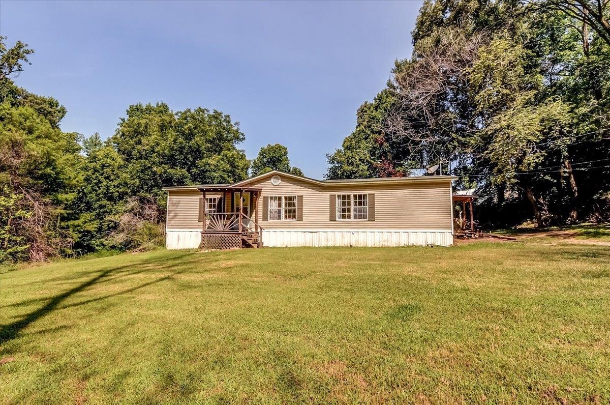 1123 Walnut Rd Property Photo 4