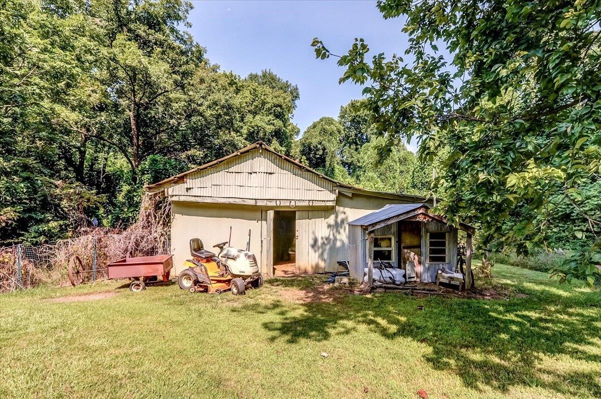 1123 Walnut Rd Property Photo 29
