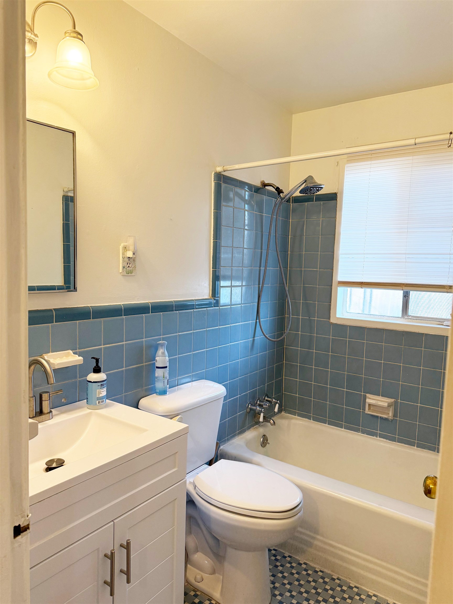 4308 Hilldale Ave Property Photo 4