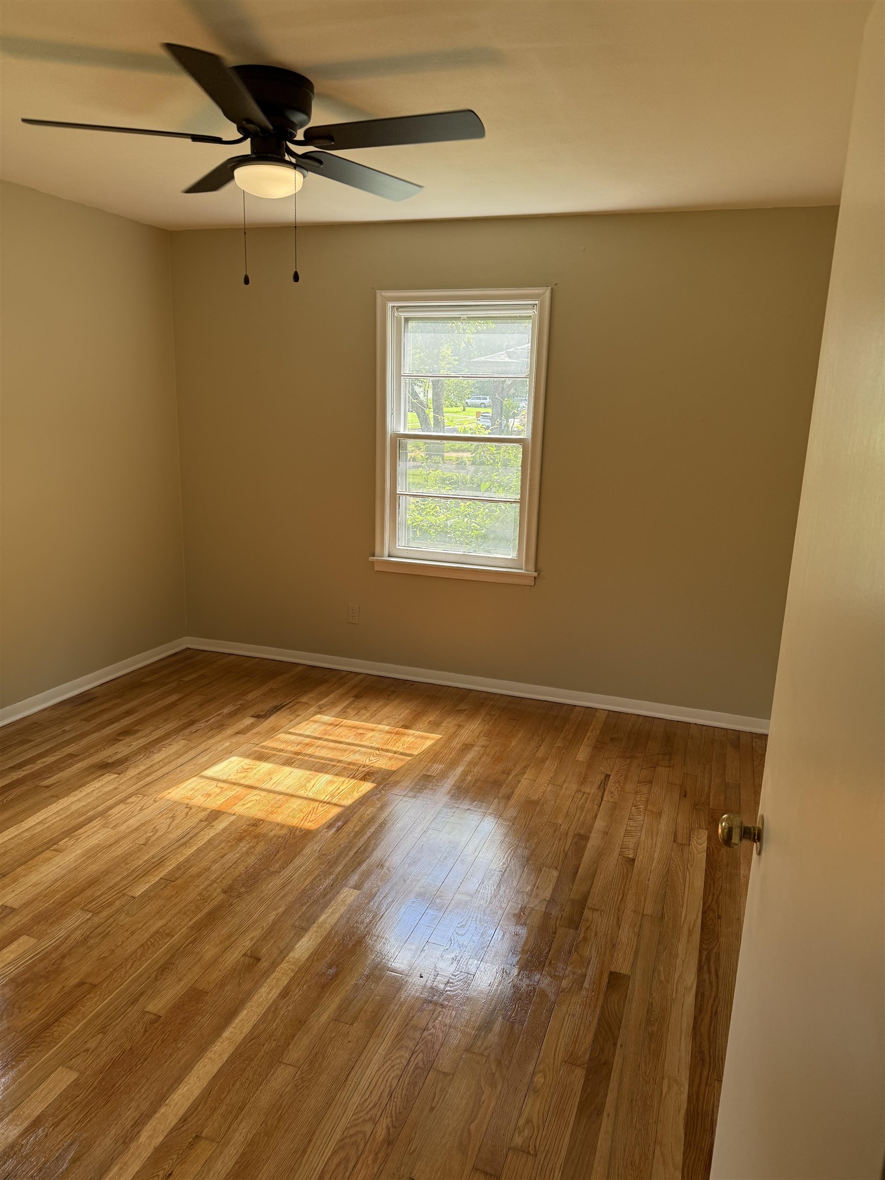 4308 Hilldale Ave Property Photo 8