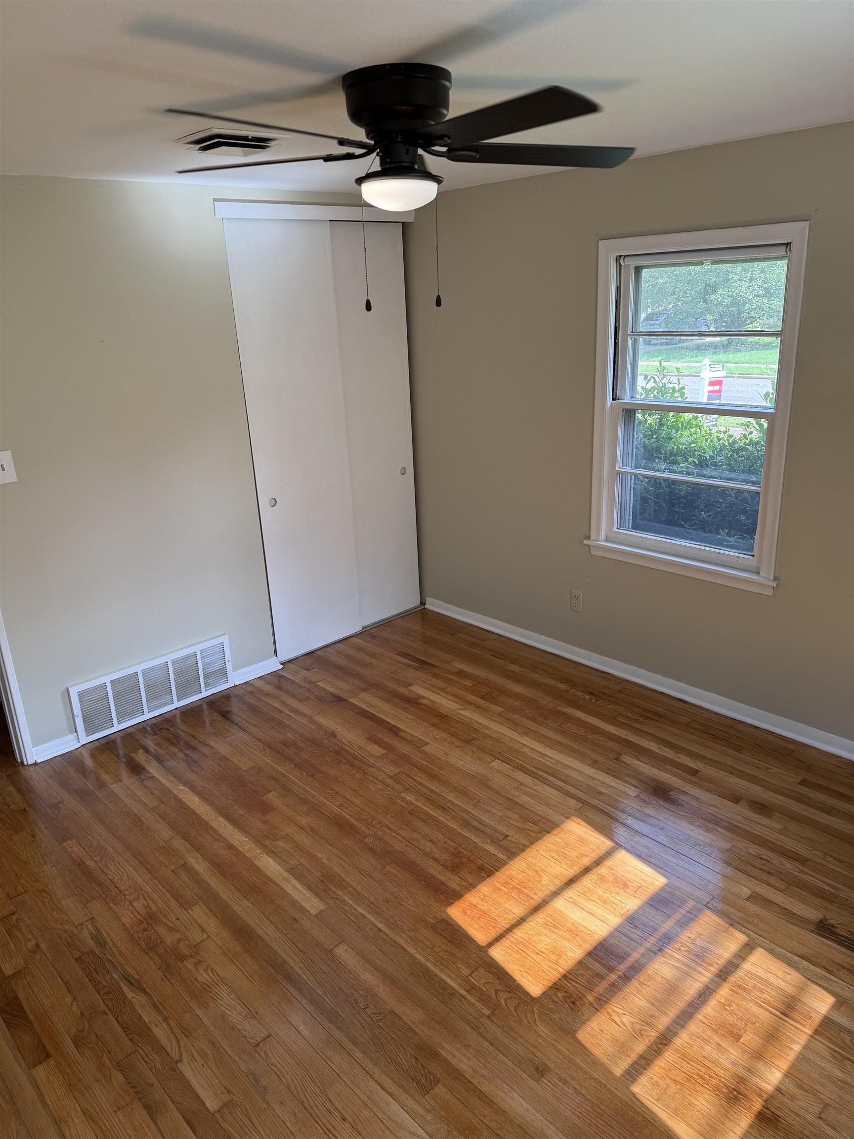 4308 Hilldale Ave Property Photo 9