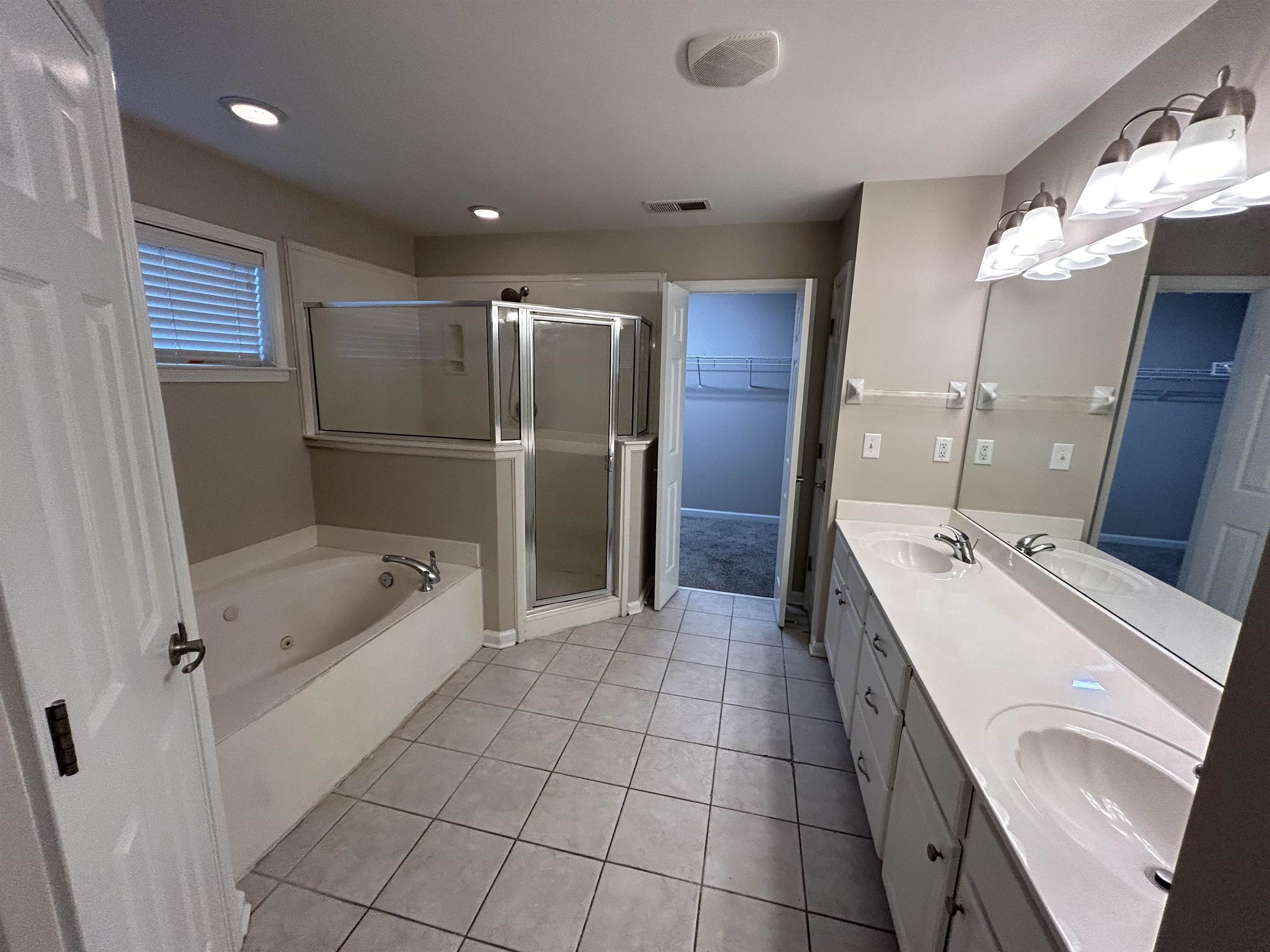 1390 Island Town Dr Property Photo 13