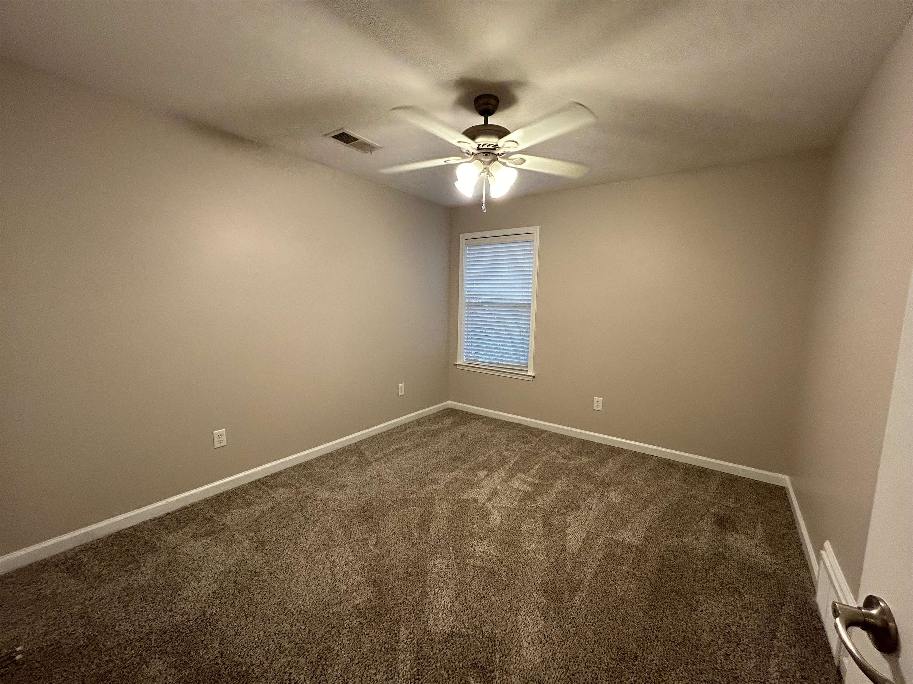 1390 Island Town Dr Property Photo 17