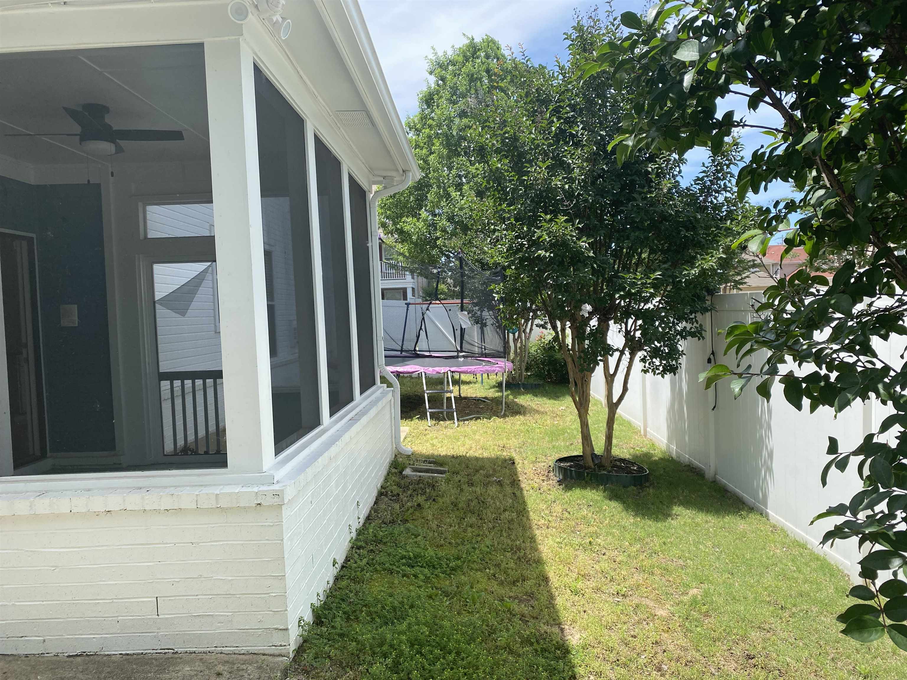 1390 Island Town Dr Property Photo 27