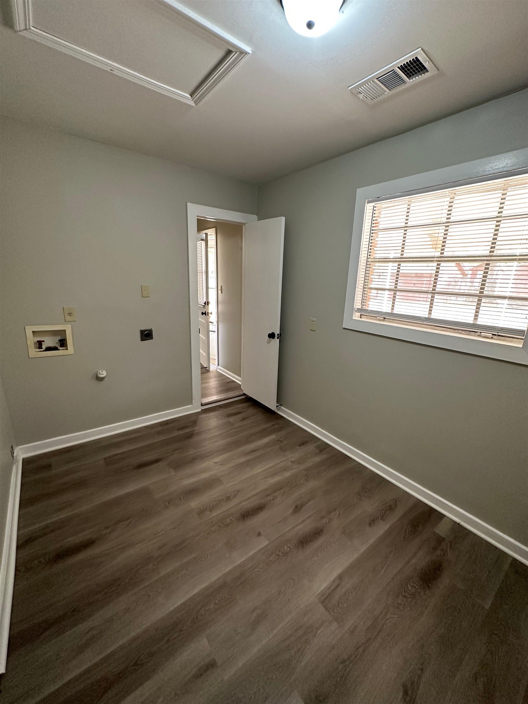 2760 Bragg Ln Property Photo 6