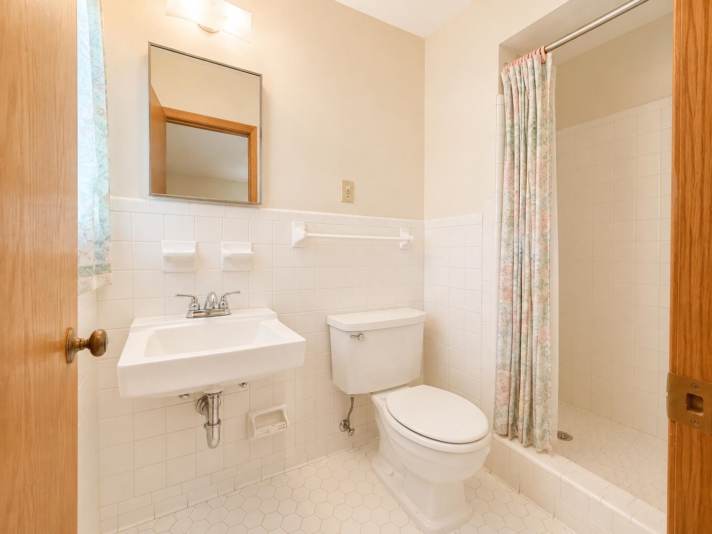 5585 Santa Barbara St Property Photo 22