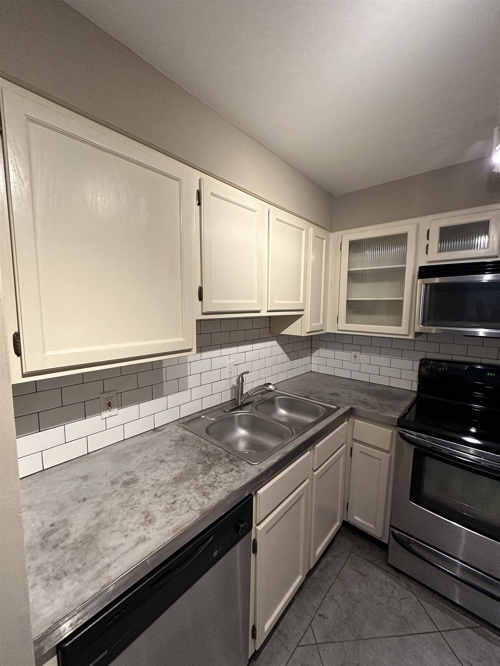 109 N Main St 702 Property Photo 14