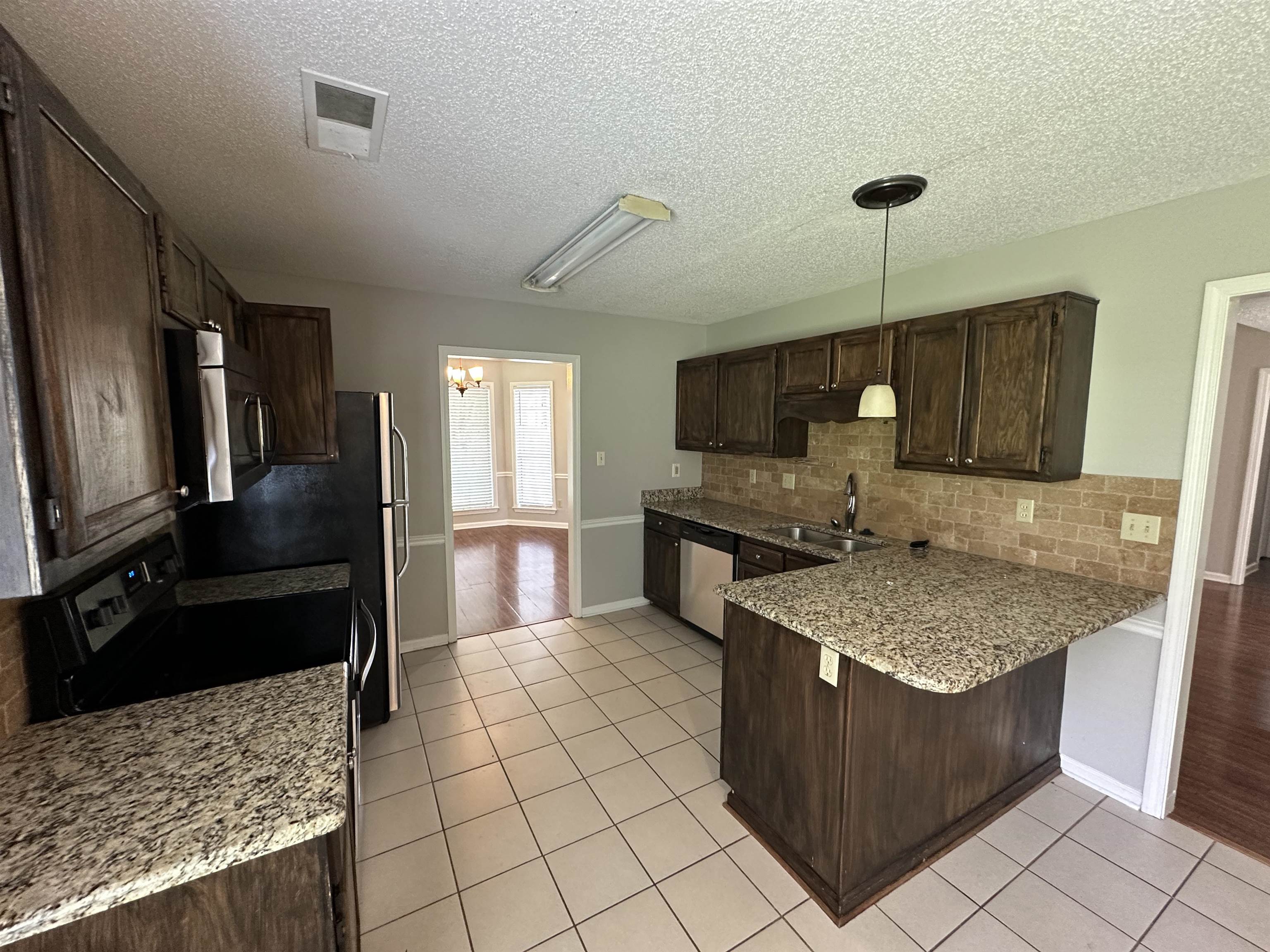 3574 Thistle Valley Ln Property Photo 5