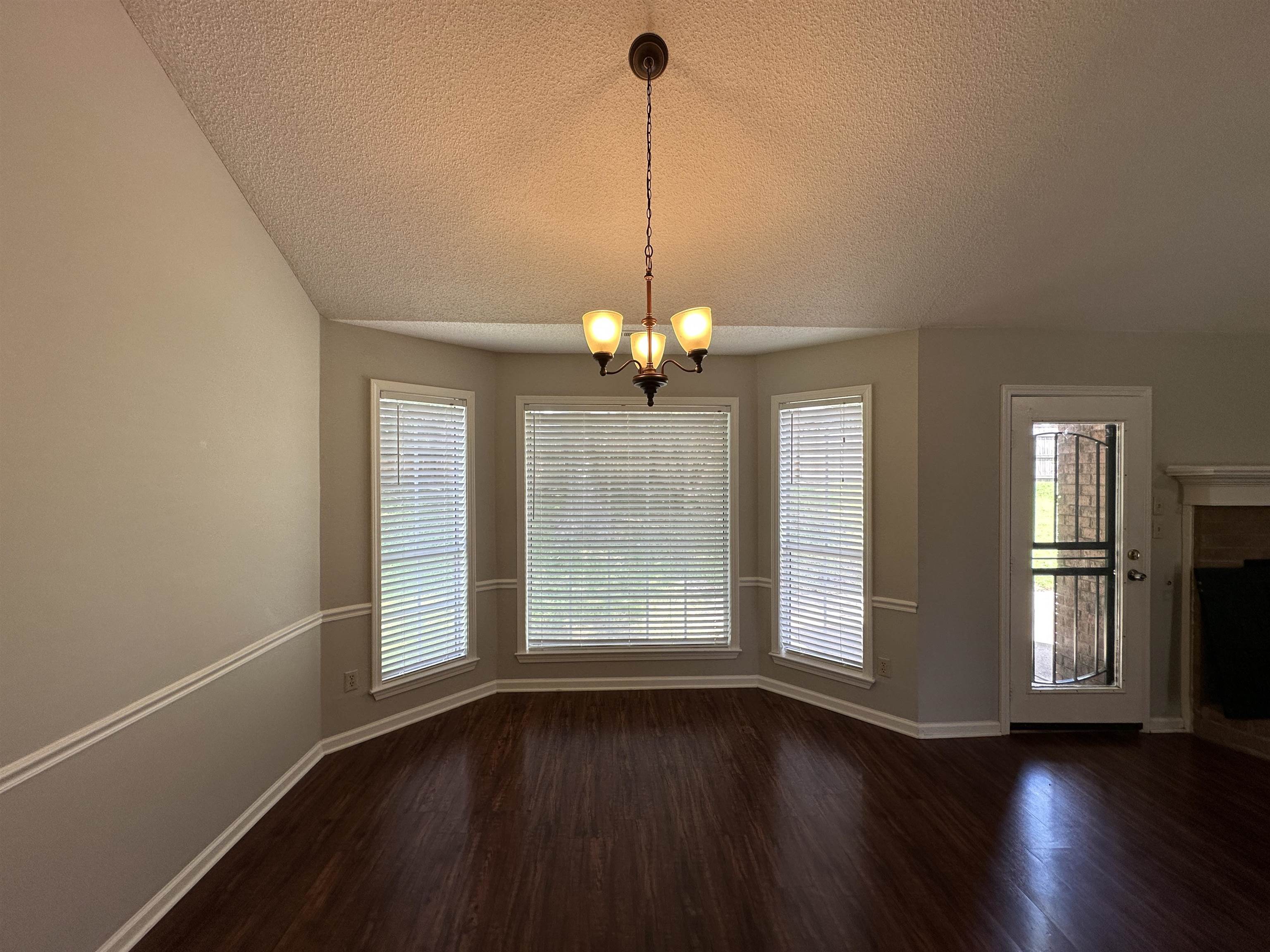 3574 Thistle Valley Ln Property Photo 7