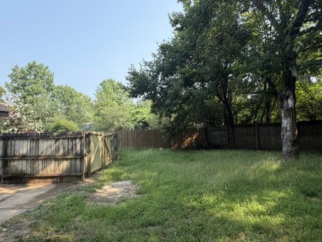 5696 Shagbark Ct Property Photo 3