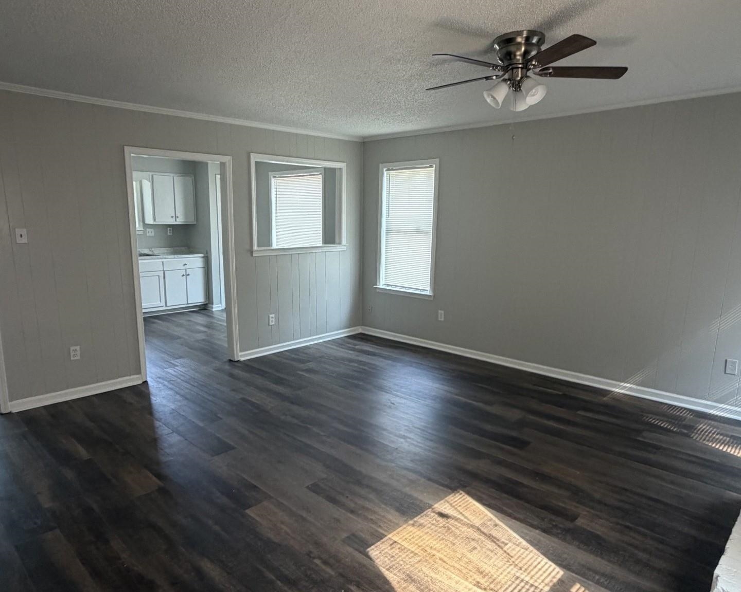 5696 Shagbark Ct Property Photo 6