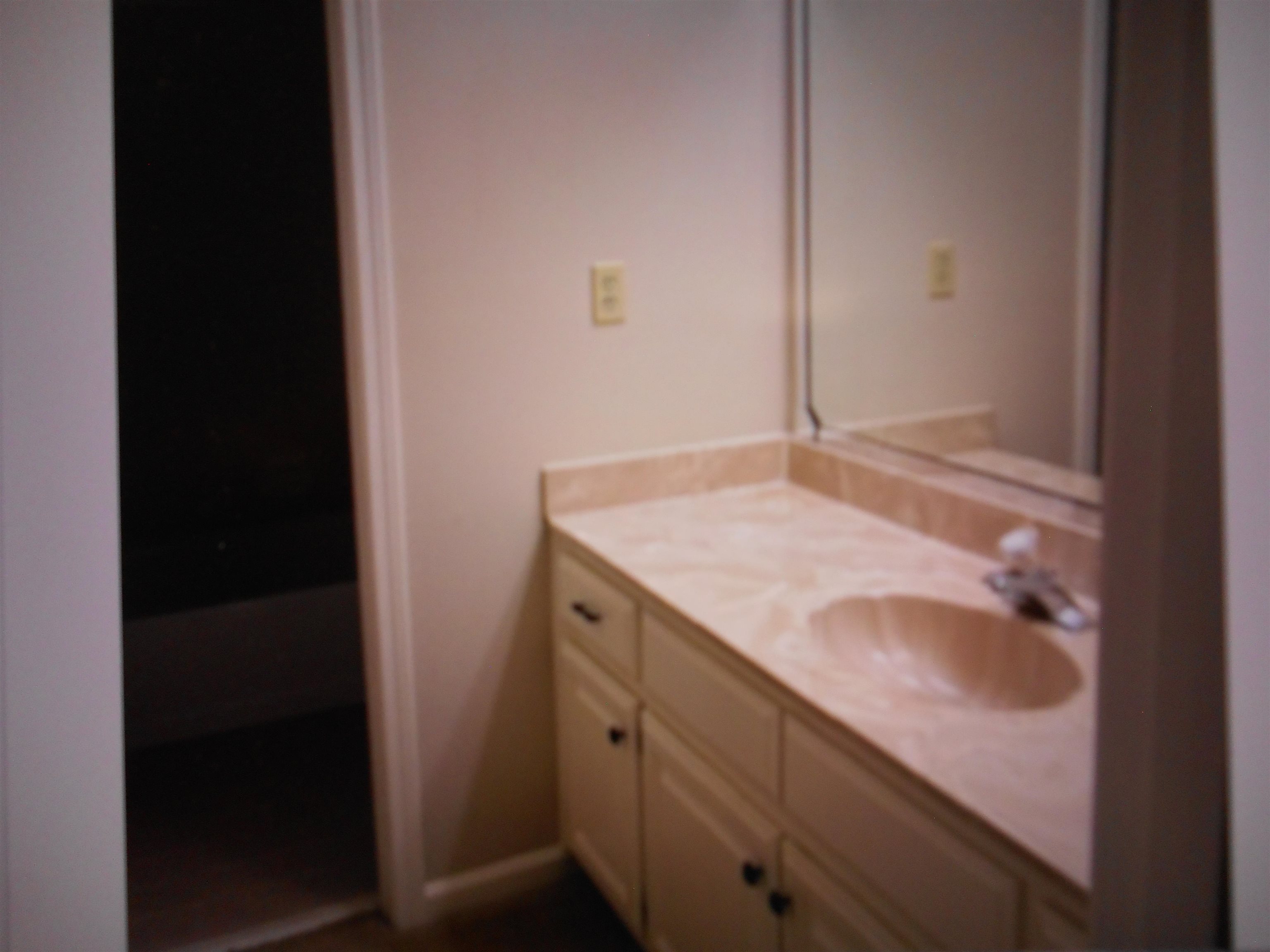 740 Rolling Oaks Ln Property Photo 12