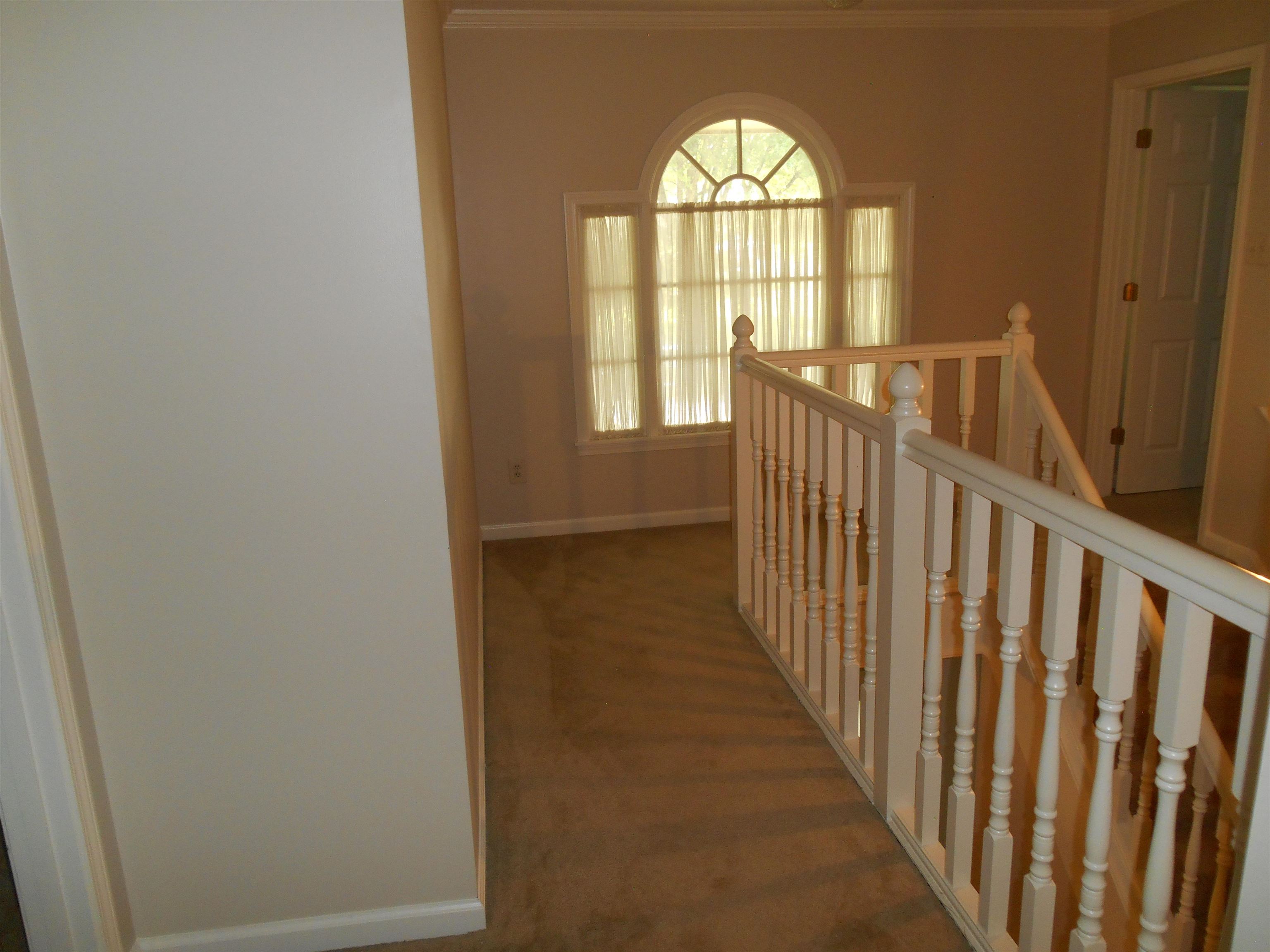 740 Rolling Oaks Ln Property Photo 21