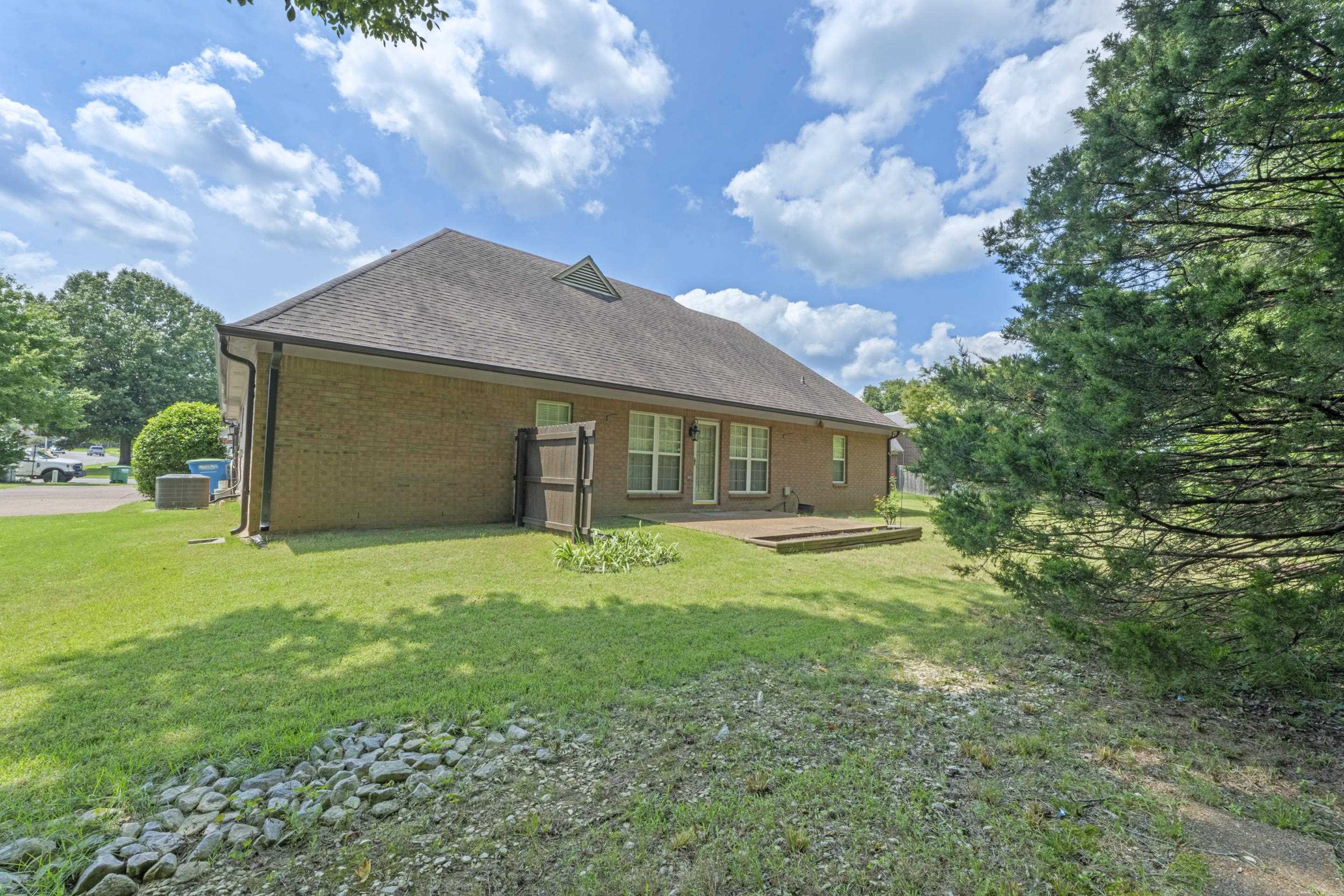 5182 Summer Mist Cv Property Photo 26