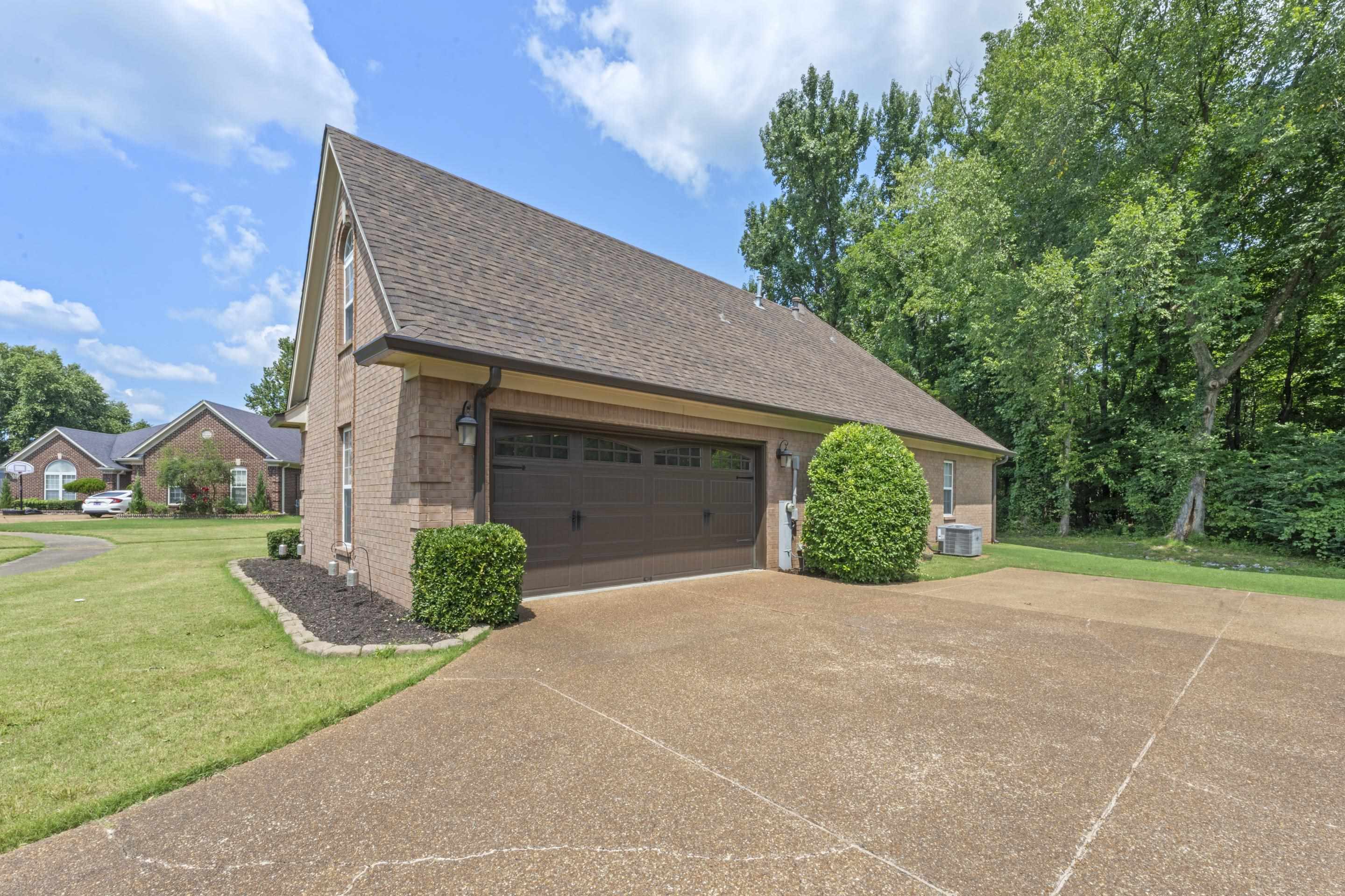 5182 Summer Mist Cv Property Photo 27