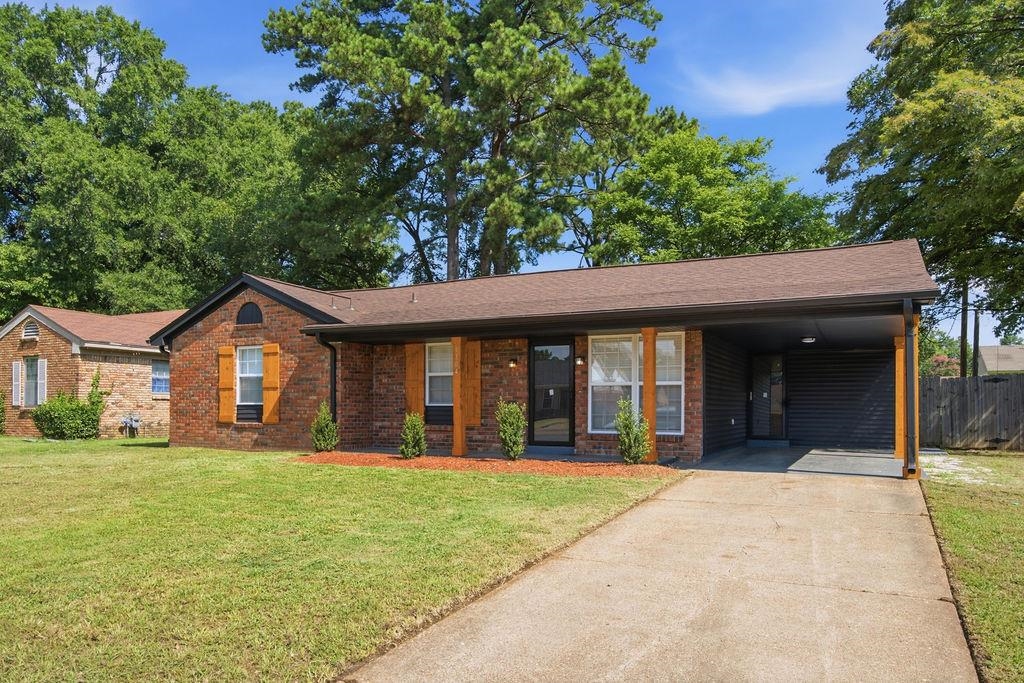 1304 Winfield Rd Property Photo 2