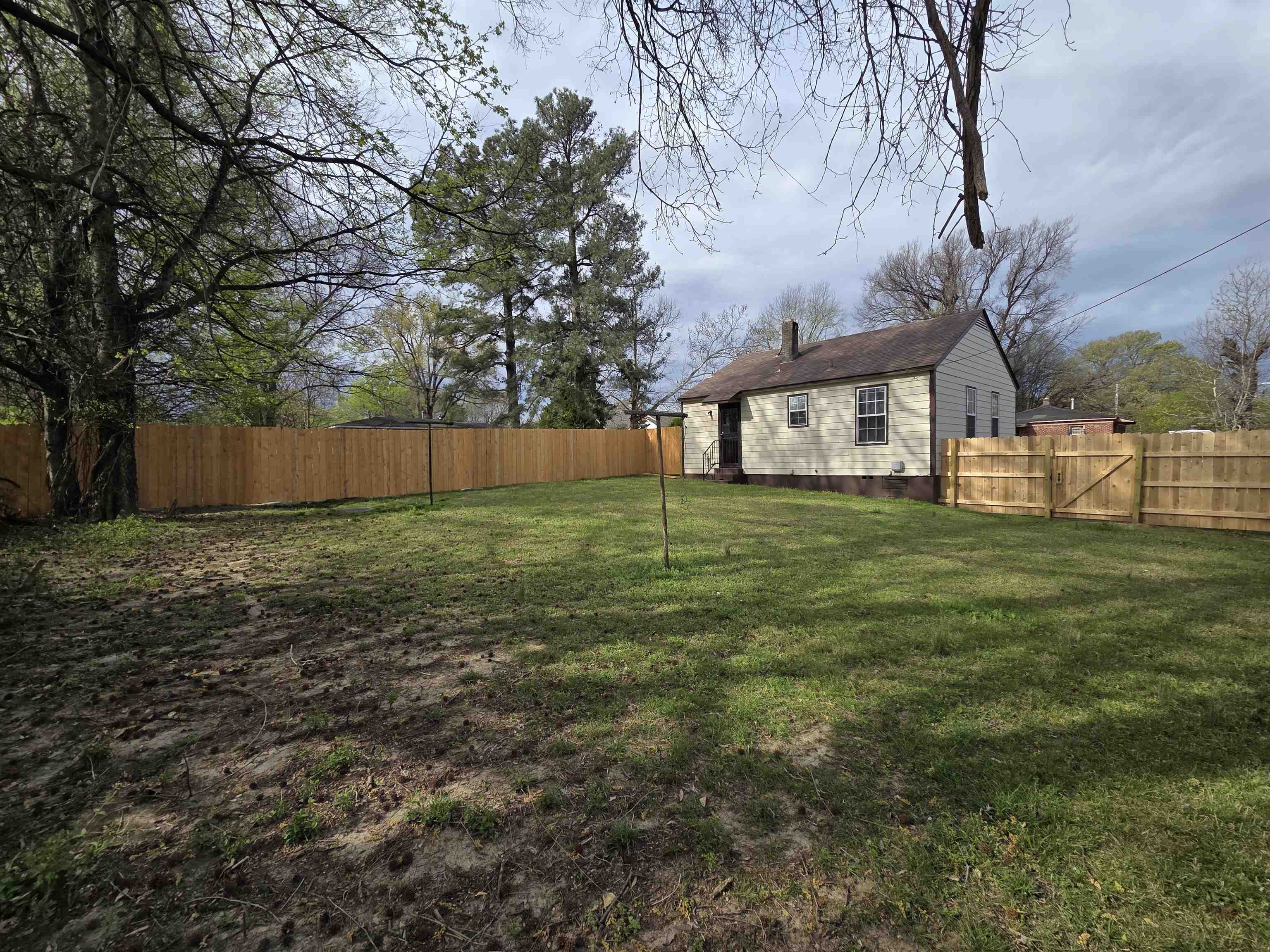 1458 Stevenson St Property Photo 11