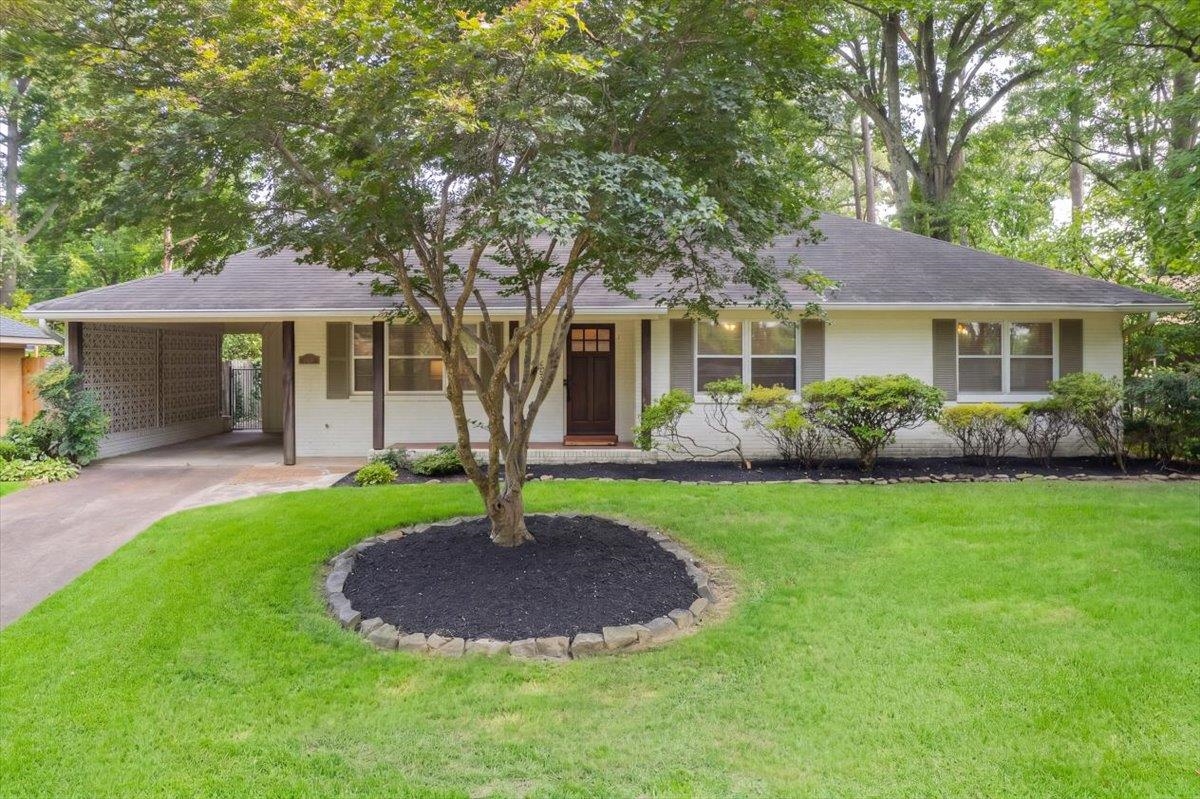 4135 CHICKASAW RD Property Photo 1