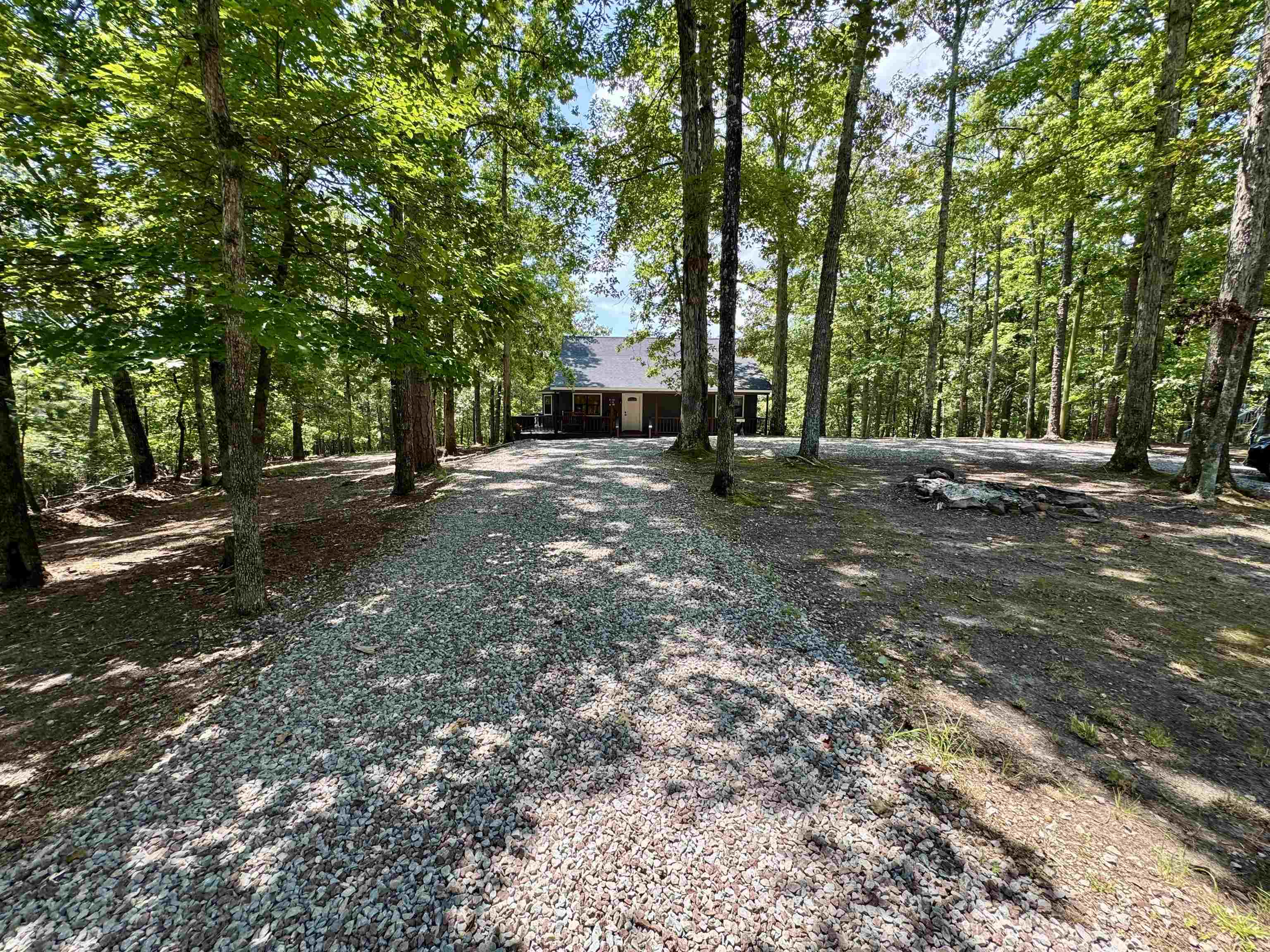 410 MURRAY LN Property Photo 1