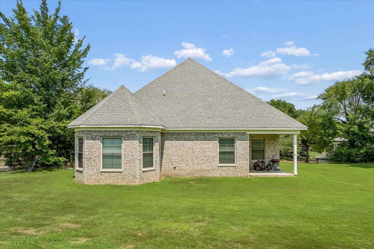 8867 E Hampton Court Dr Property Photo 23