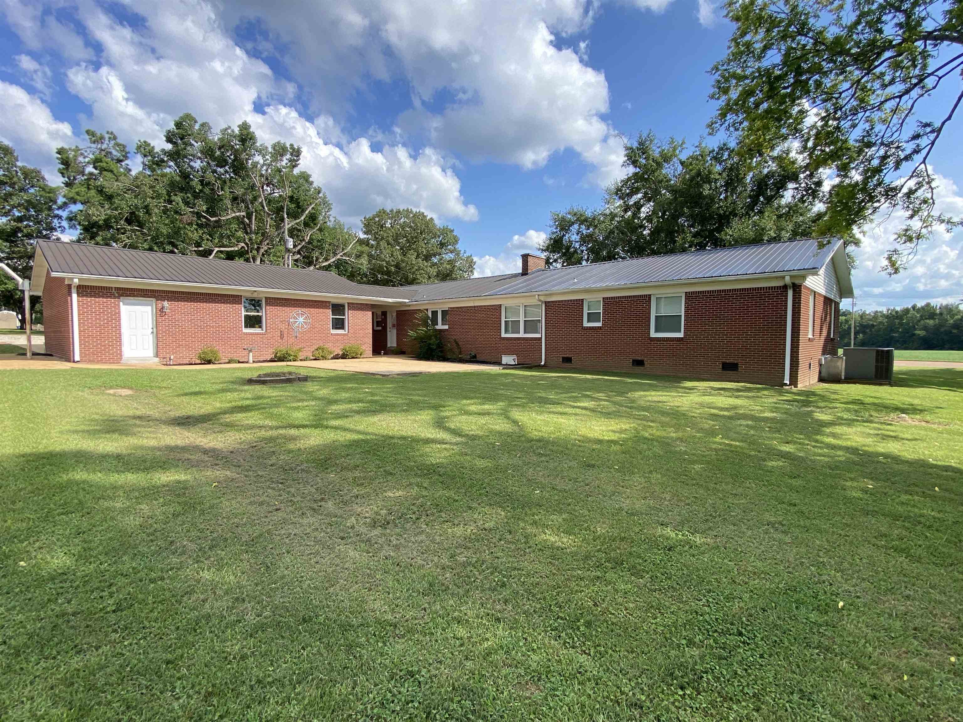 75 64 Hwy Property Photo 32