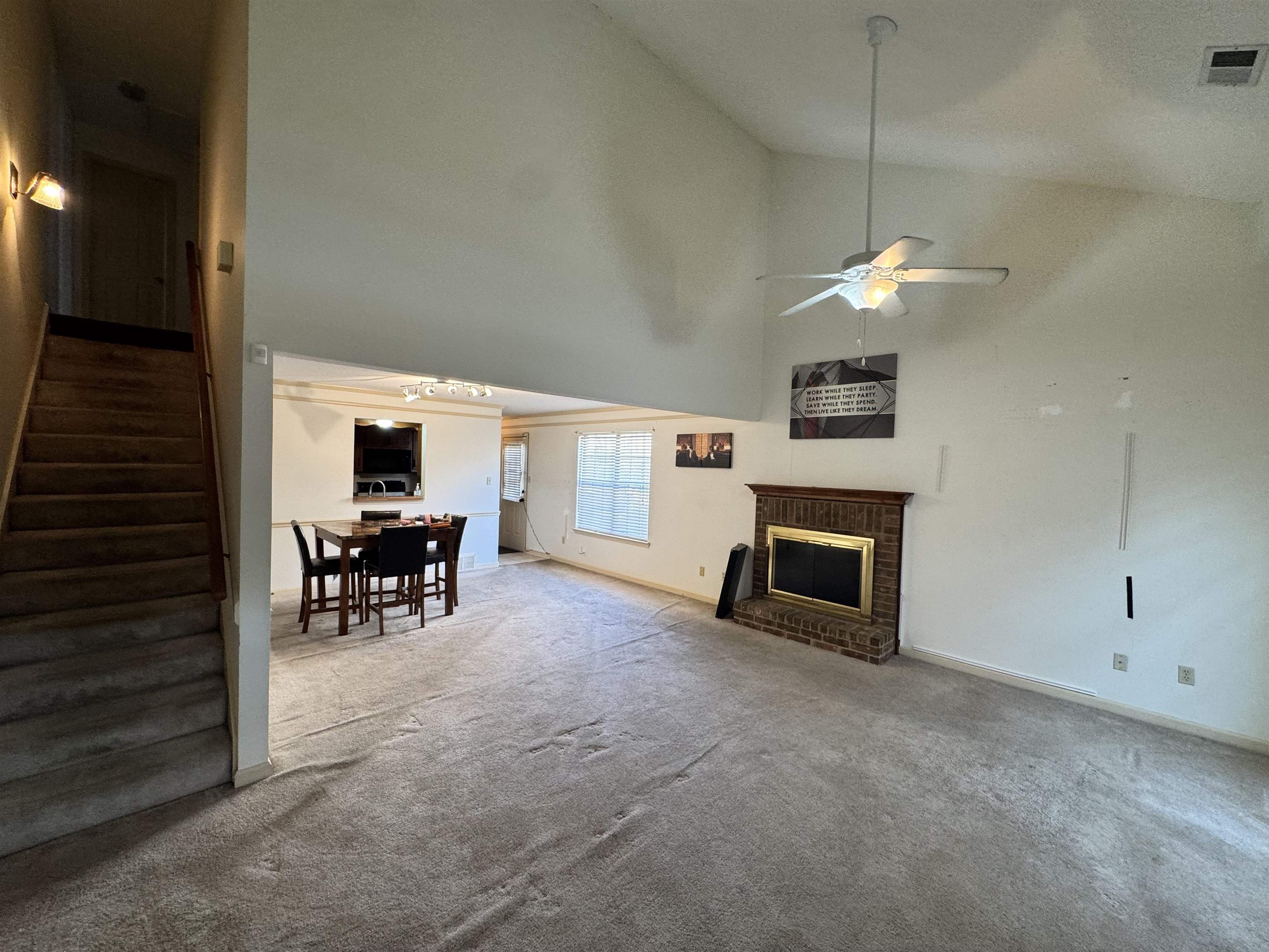5823 Grassy Valley Dr Property Photo 3