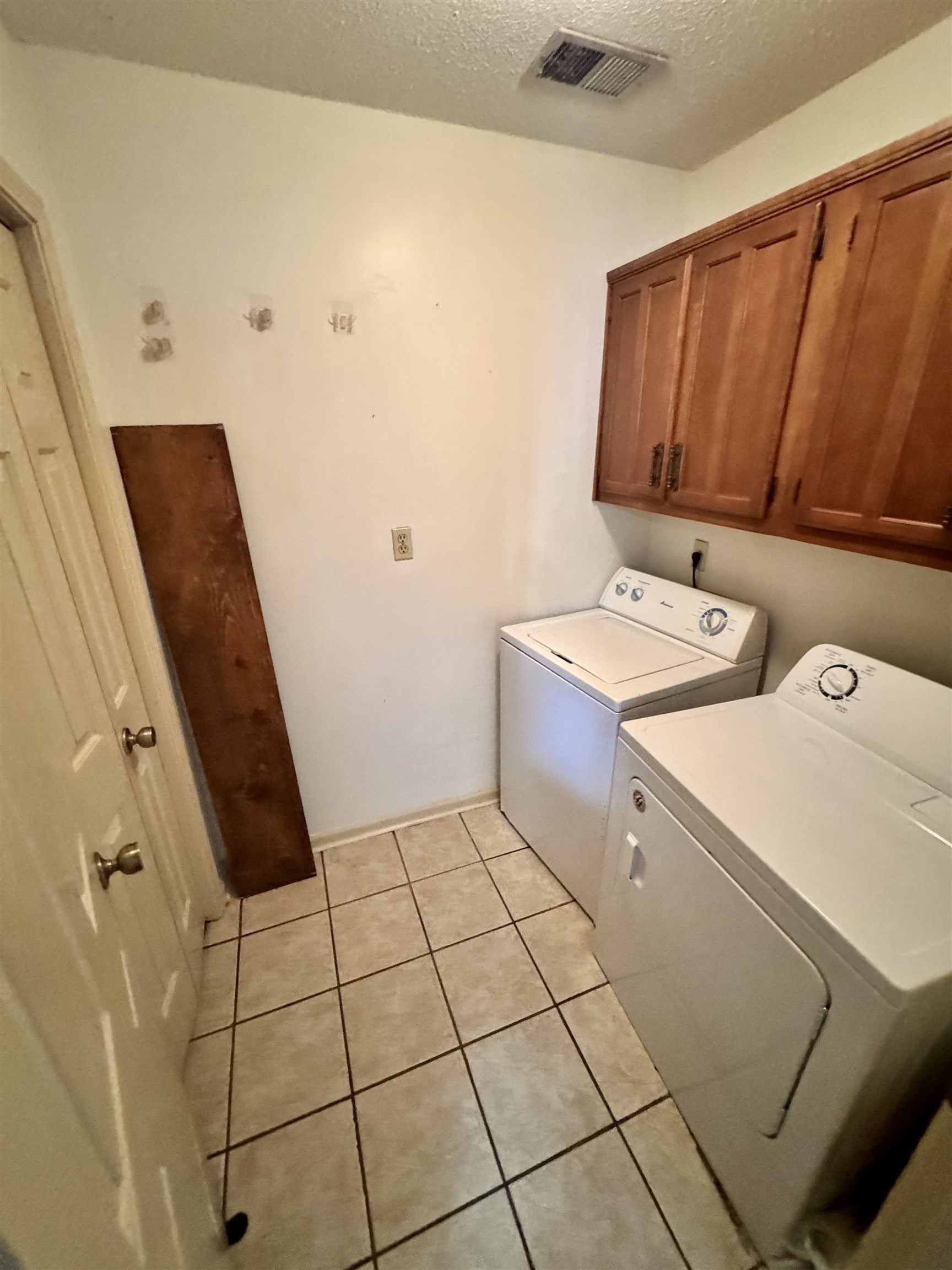 5823 Grassy Valley Dr Property Photo 7